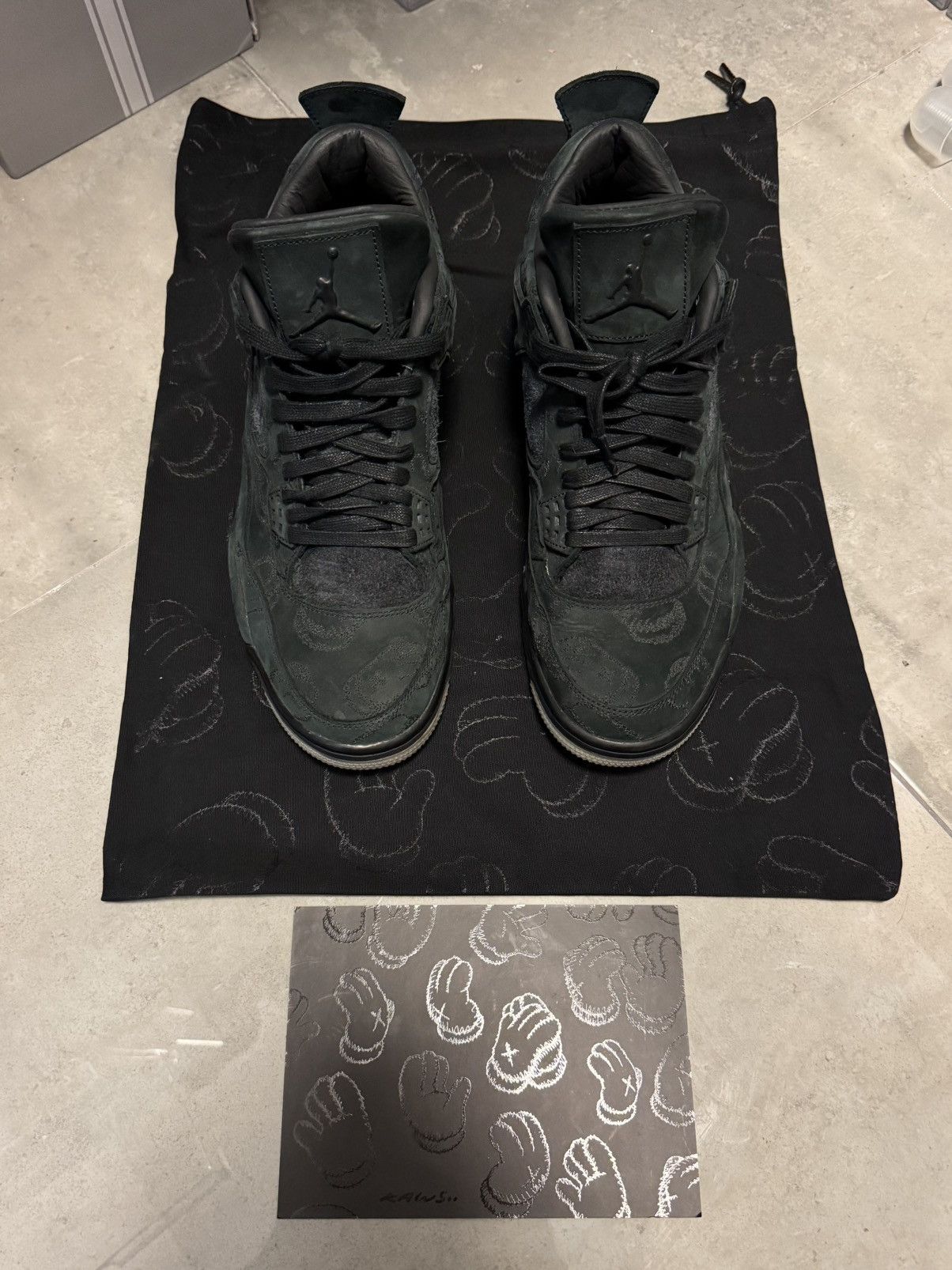 Jordan Brand × Kaws Jordan 4 Kaws Size US 10 / EU 43 - 9 Thumbnail