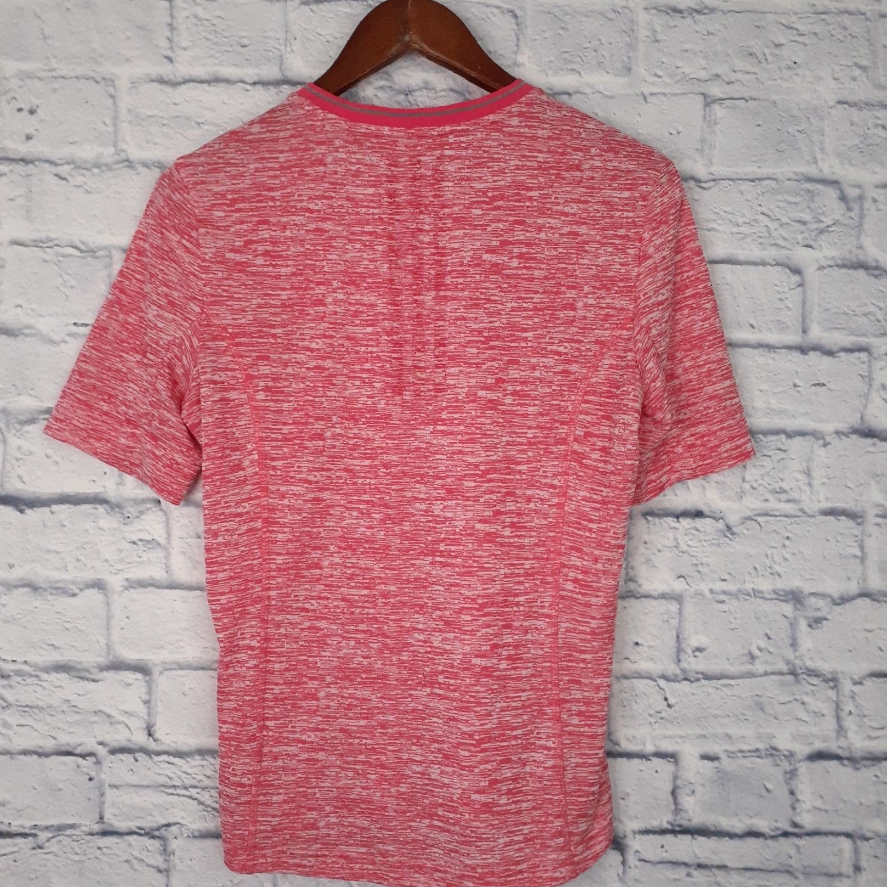 Adidas Adidas Running Short Sleeve T Shirt Womens Small Pink Shirt Women Small Pink Running & Jogging Size S / US 4 / IT 40 - 2 Thumbnail