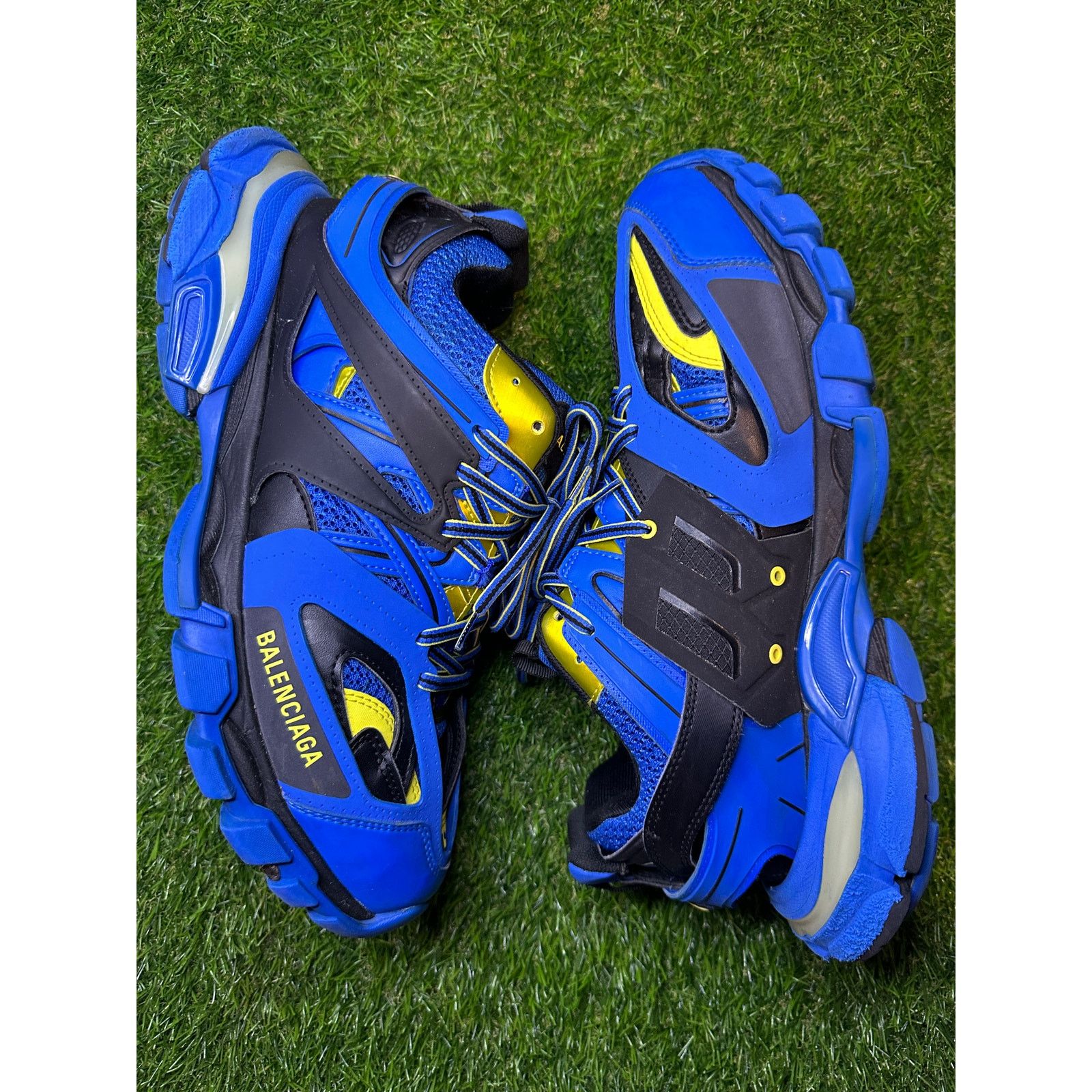 Balenciaga Size 10 - Balenciaga LED Track Runner Blue/Black/Yellow Size US 10 / EU 43 - 4 Thumbnail