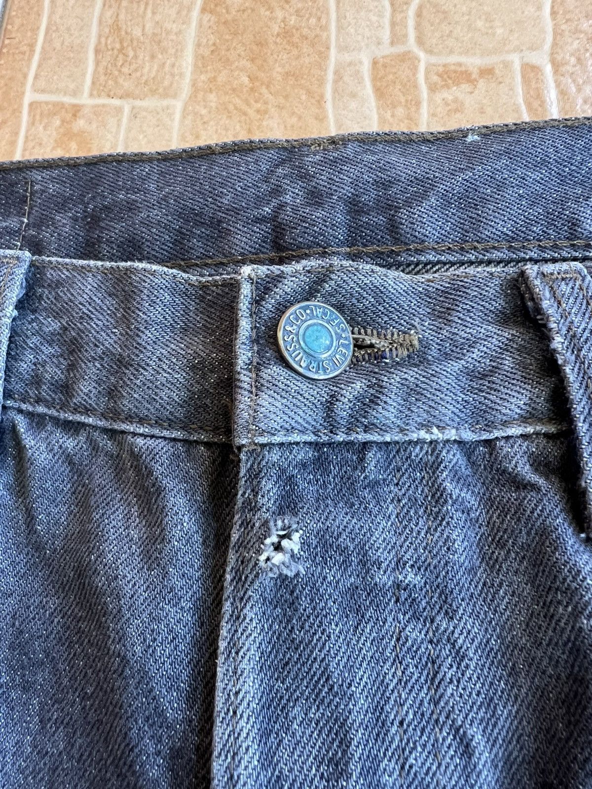 Levi's True Vintage Levis 501 USA Distress Jean Size US 31 - 13 Thumbnail