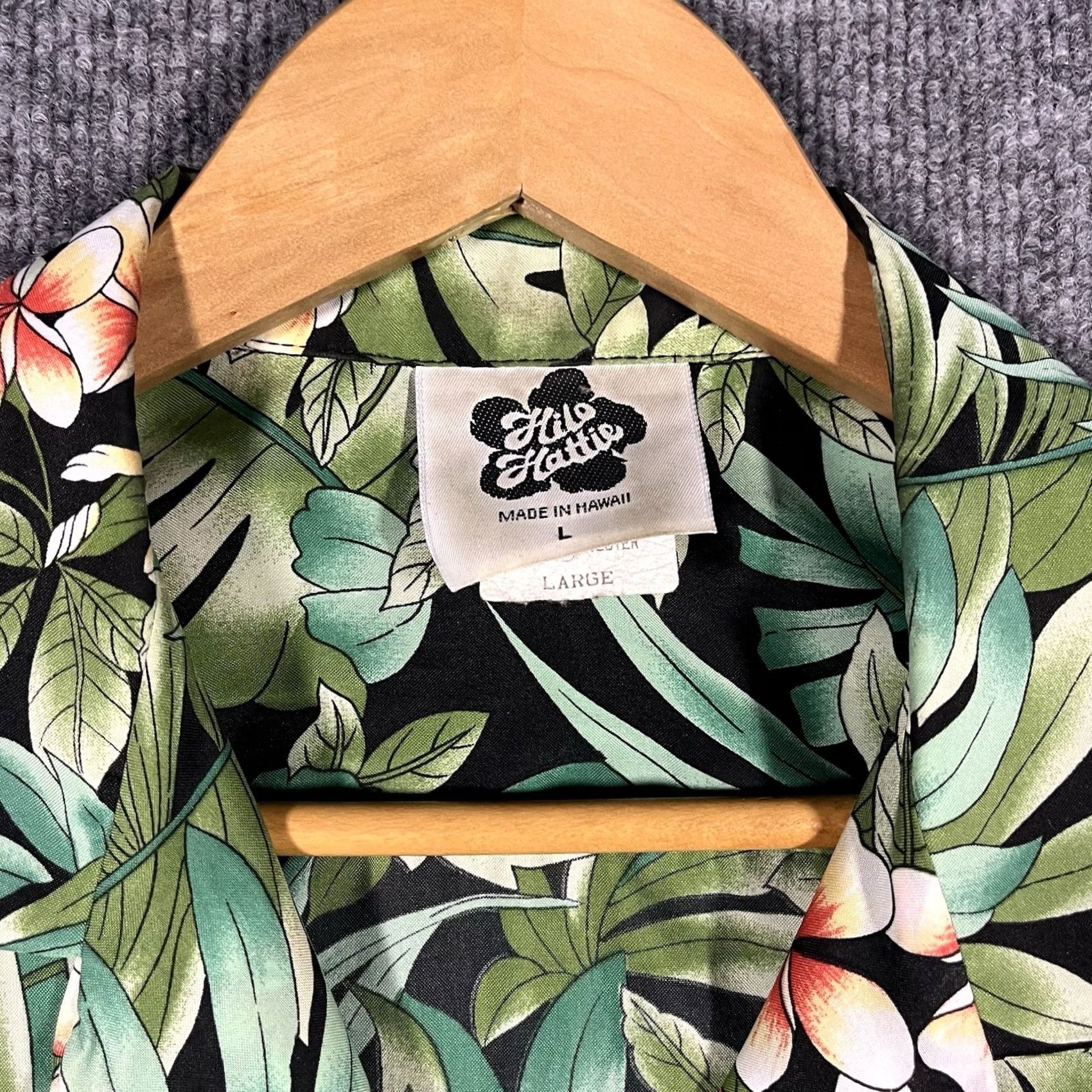 Hilo Hattie VINTAGE Hilo Hattie Hawaiian Shirt Mens L Green Floral Aloha Camp Collar Button-Up Short Sleeve Size US L / EU 52-54 / 3 - 2 Thumbnail