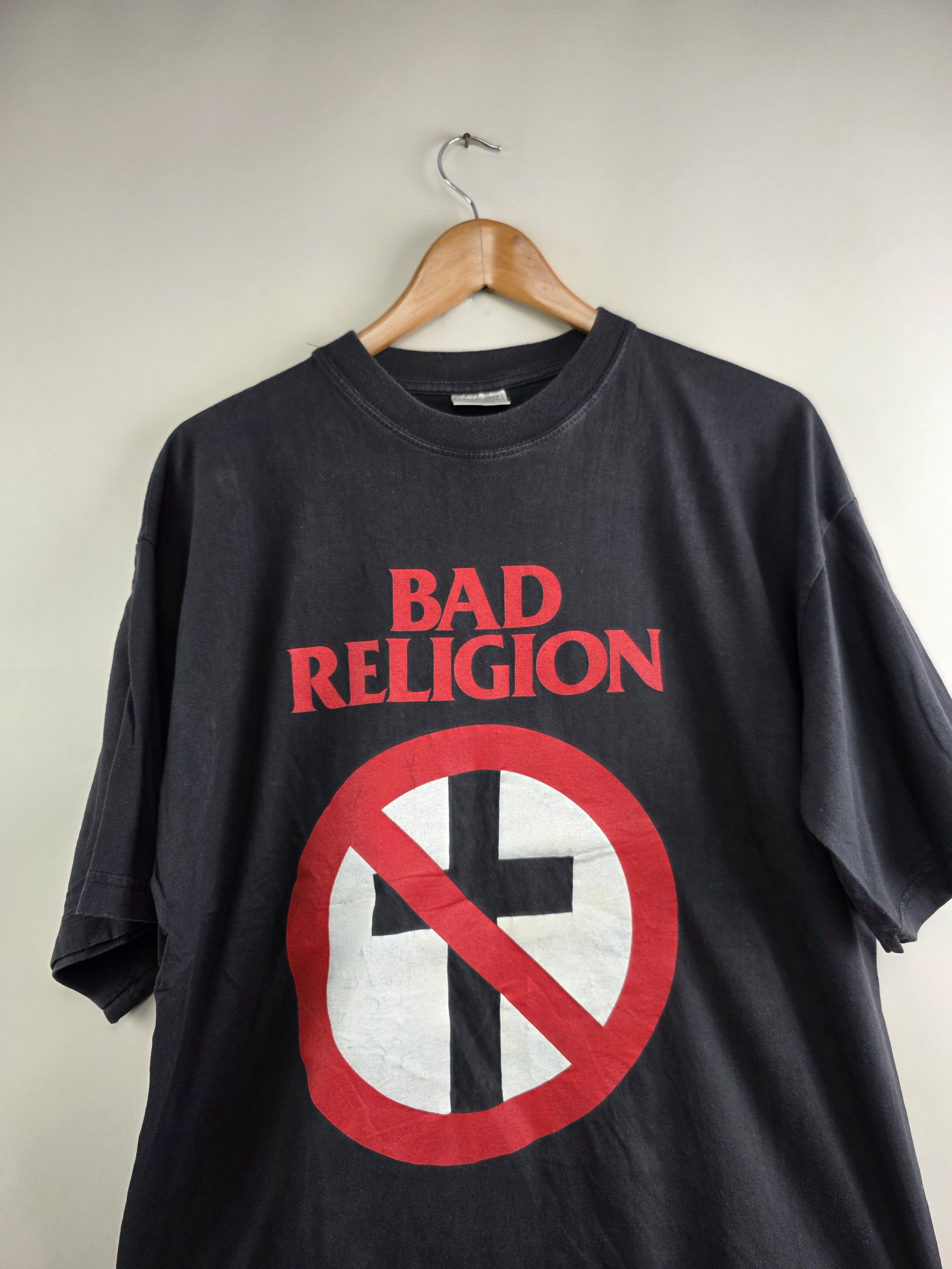 Band Tees 1996 Bad Religion The Grey Race Tour XL 23" 28" Size US XL / EU 56 / 4 - 2 Thumbnail