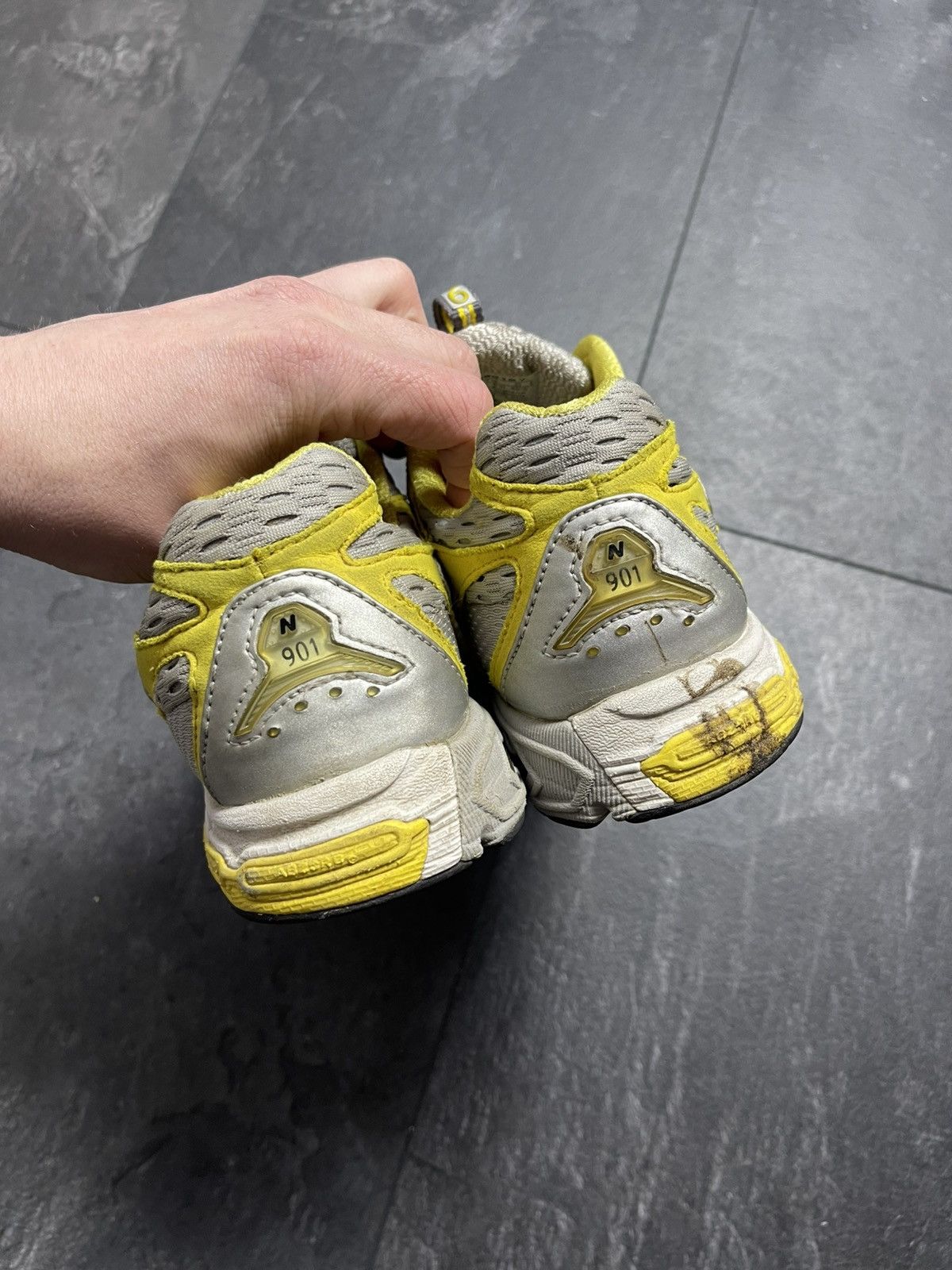 New Balance × Streetwear × Vintage Vintage new balance made in England low top sneakers Size US 7 / EU 40 - 10 Thumbnail