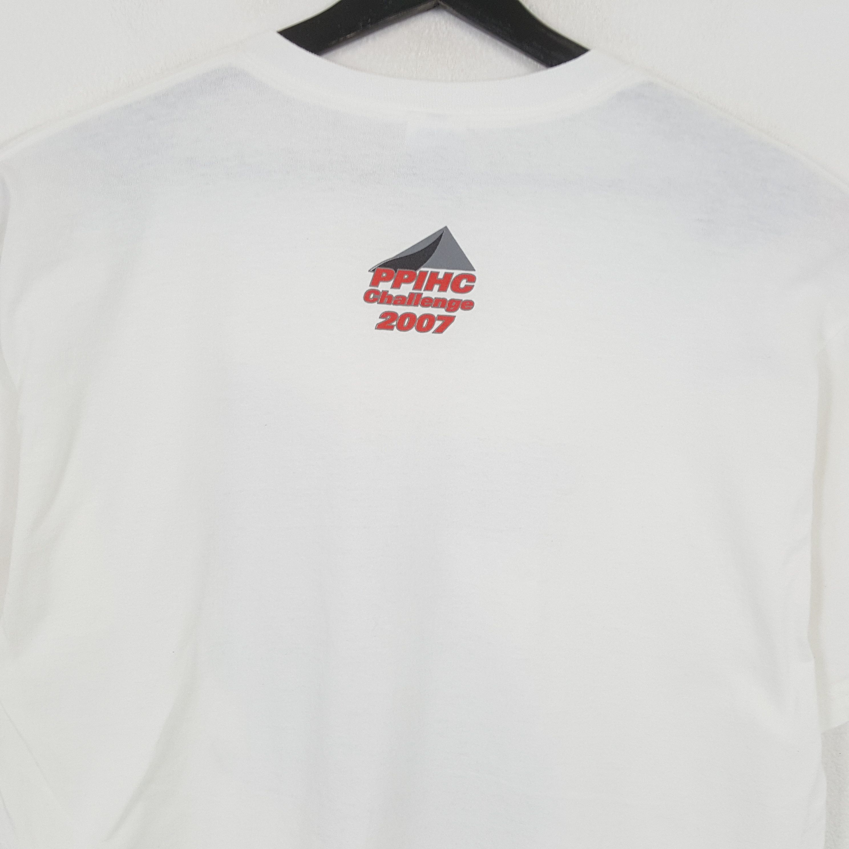 Vintage MONSTER SUZUKI SPORTS Racing Cars Design Tshirt Size US L / EU 52-54 / 3 - 4 Thumbnail