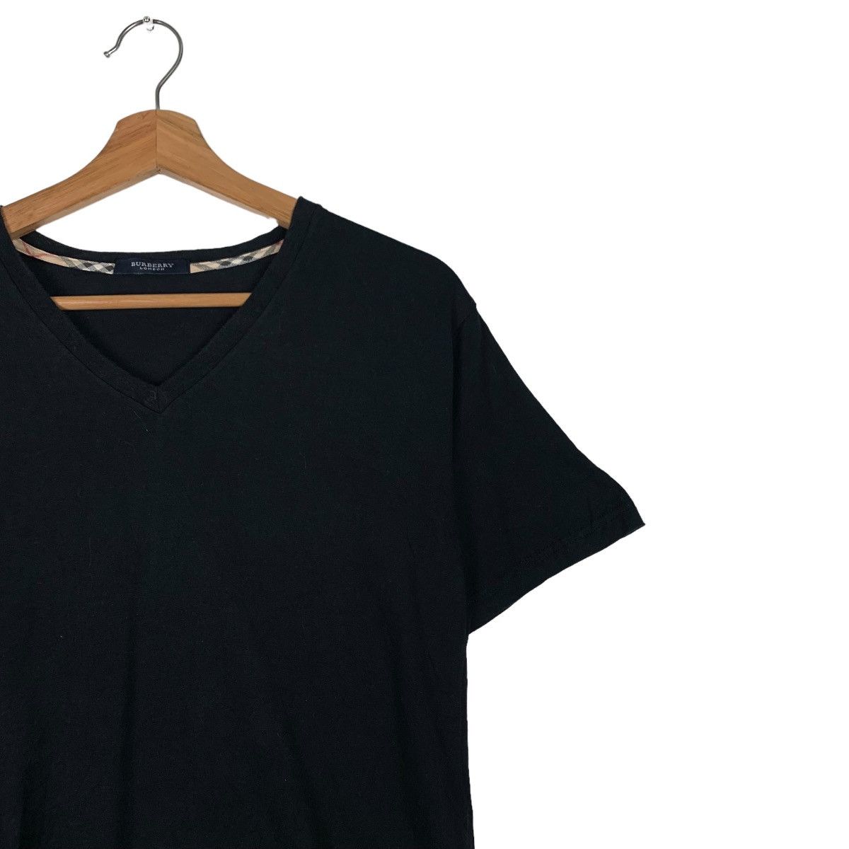 Burberry BURBERRY LONDON V NECK PLAIN T SHIRT #0186-C9 Size US M / EU 48-50 / 2 - 6 Thumbnail
