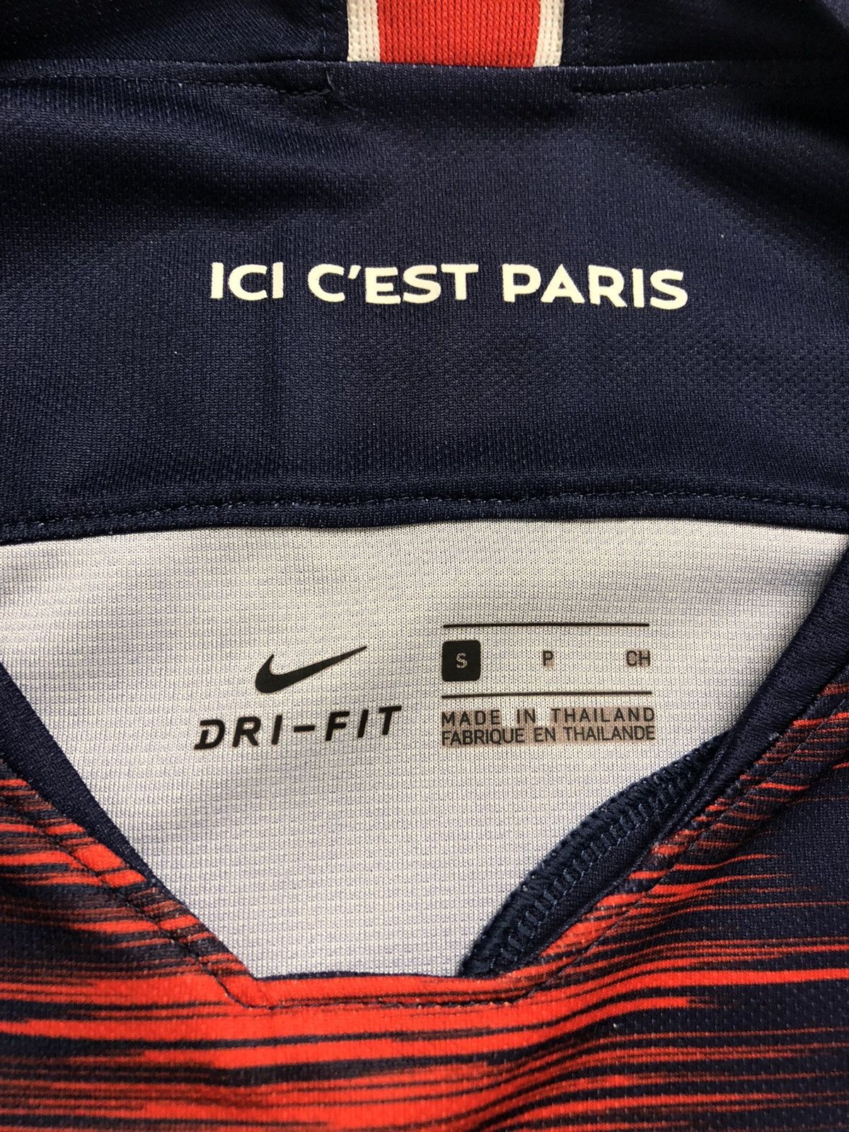 Vintage PARIS SAINT GERMAIN NIKE CLASSIC HOME SOCCER FOOTBALL JERSEY Size US S / EU 44-46 / 1 - 4 Thumbnail