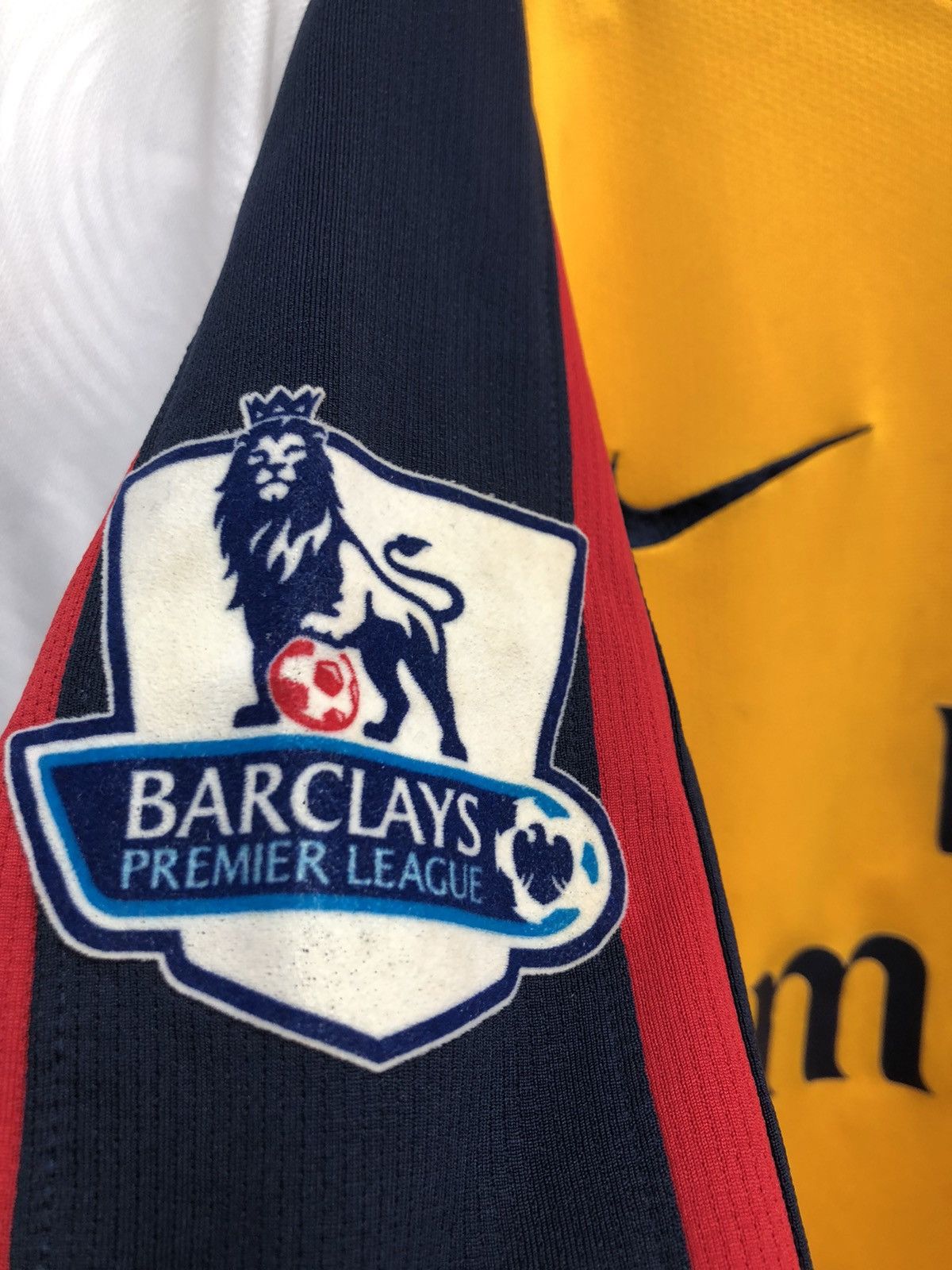 Nike Arsenal 08/09 away shirt #8 Nasri Size US L / EU 52-54 / 3 - 4 Thumbnail