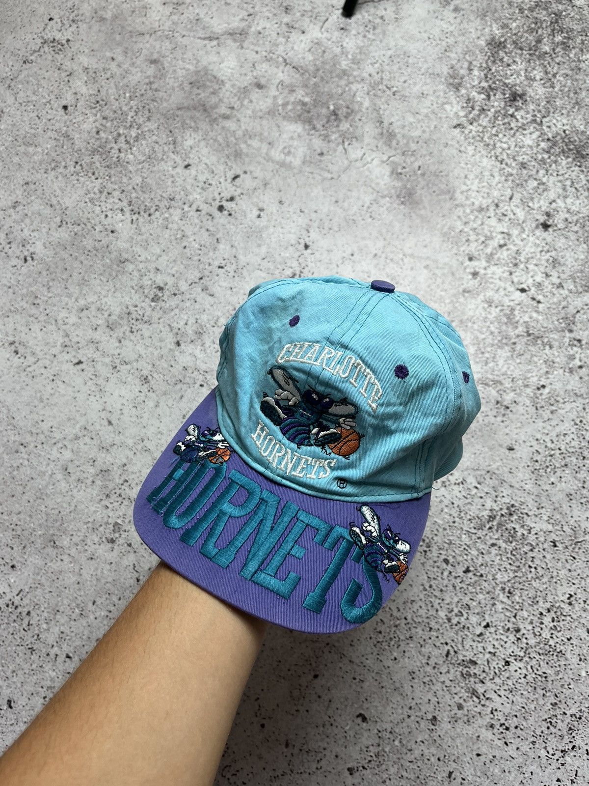 NBA × Vintage Vintage 90's Charlotte Hornets Basketball NBA OG Cap Hat Size ONE SIZE - 3 Thumbnail