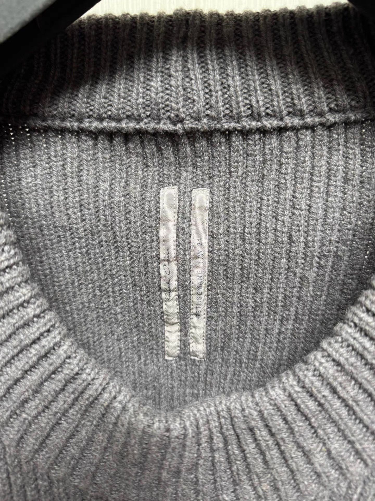 Rick Owens Rick Owens Banana Sweater Q8 Size US M / EU 48-50 / 2 - 3 Thumbnail