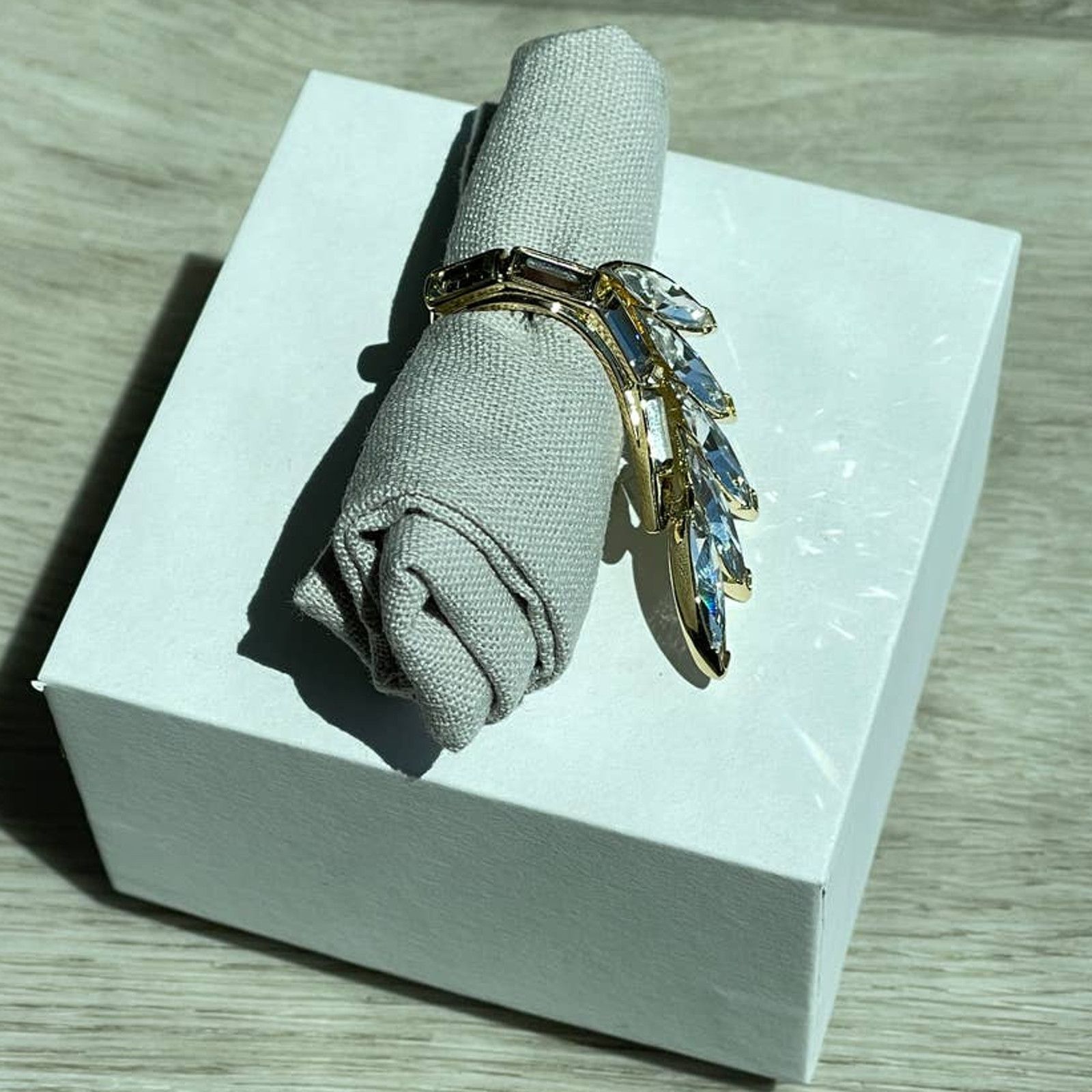 Swarovski Swarovski Atelier Wonder Woman Armour ring size 8 / EUR 58 Size ONE SIZE - 6 Thumbnail