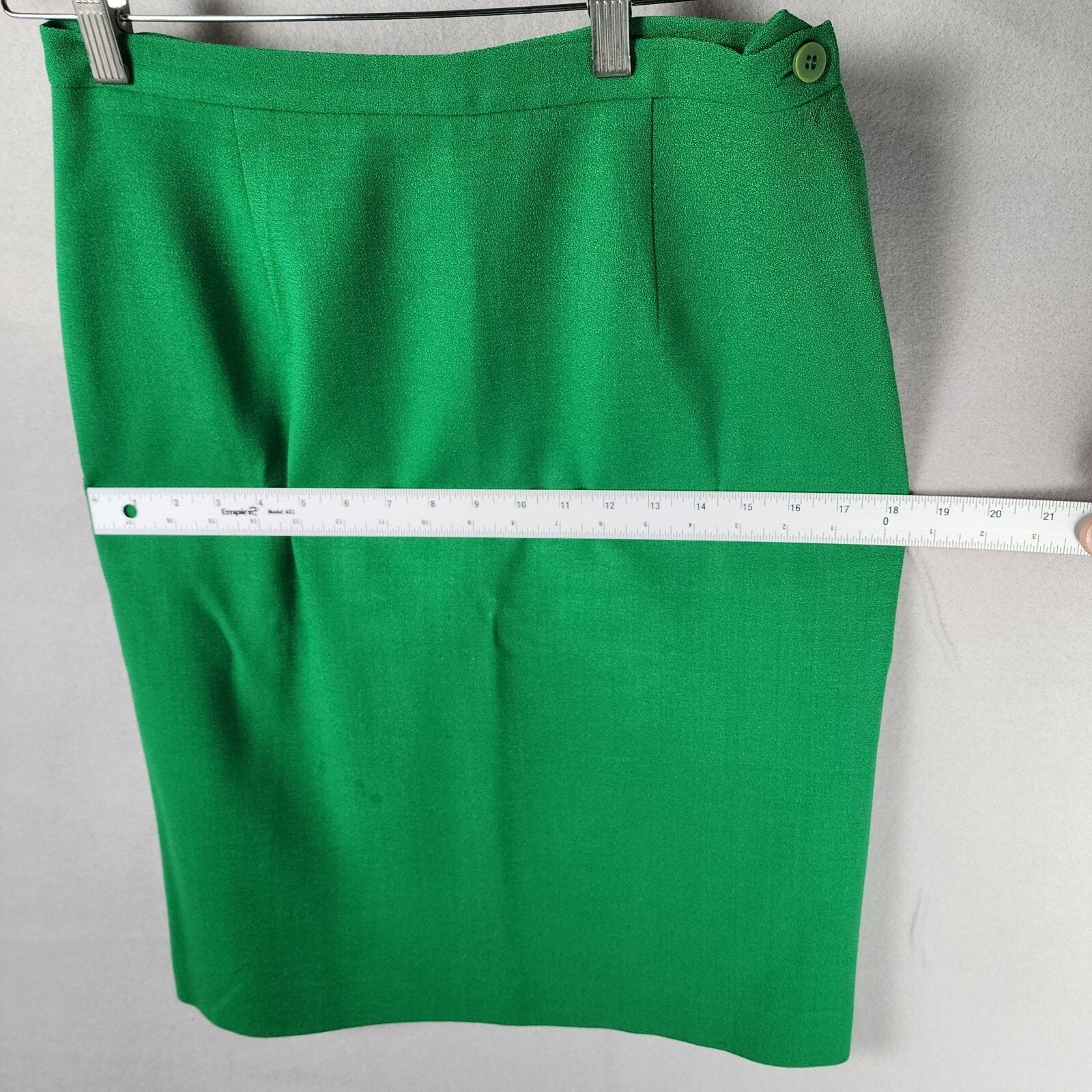Jones New York Jones New York Bright Green Skirt Size 10 100% Wool 24" Size 32" / US 10 / IT 46 - 6 Thumbnail