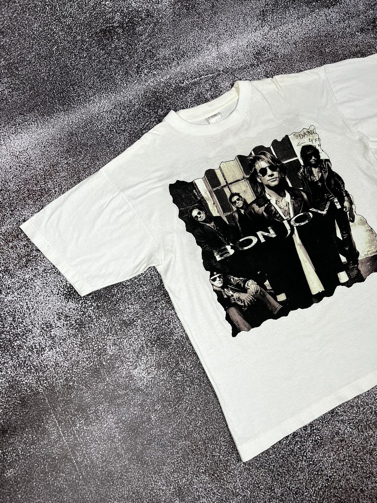 Band Tees × Bon Jovi Vintage 1992 Bon Jovi Keep The Faith Coca-Cola presents tee Size US XL / EU 56 / 4 - 3 Thumbnail