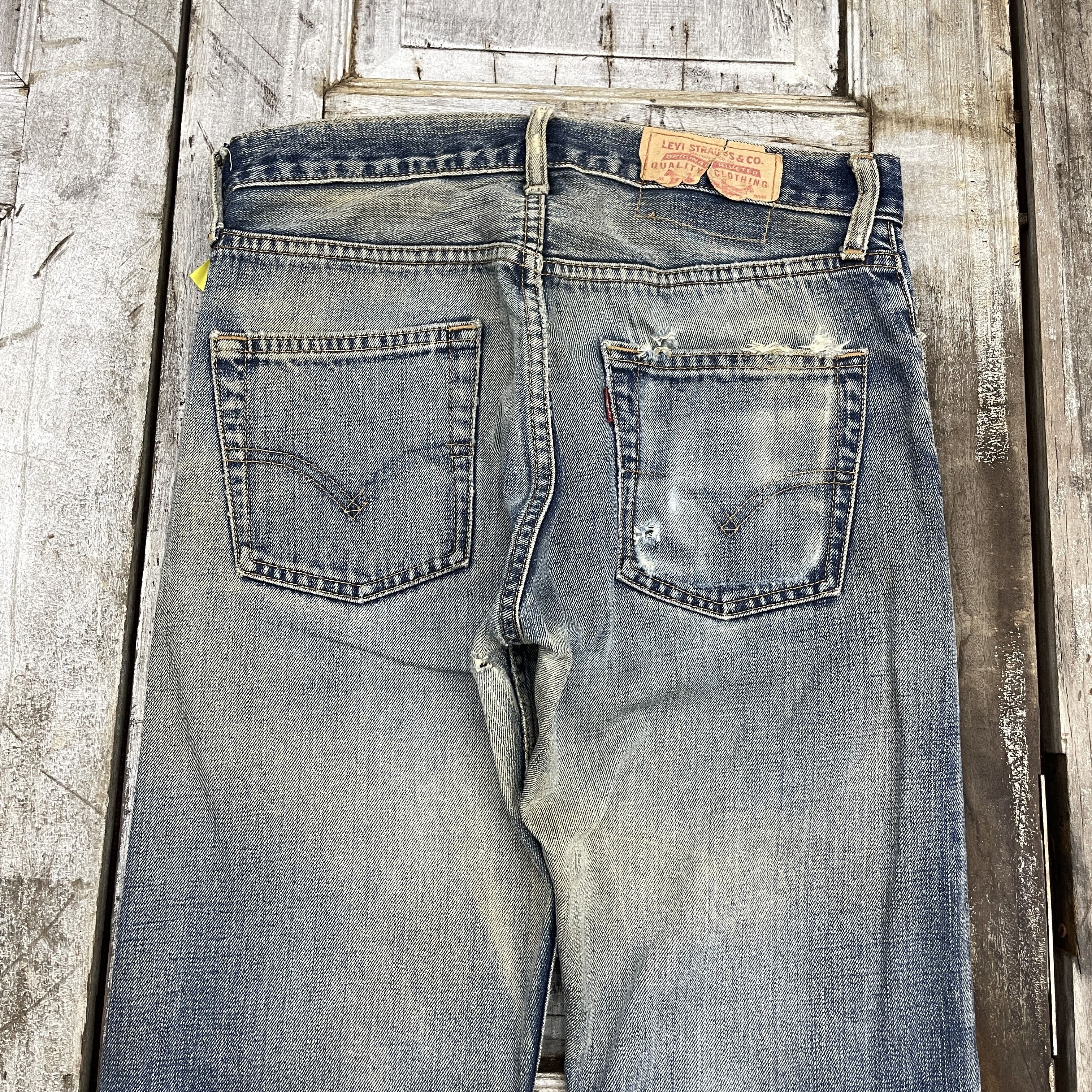 Levi's × Vintage Vintage Levi's 505 Faded Distressed Jeans - WC329 Size US 30 / EU 46 - 3 Thumbnail
