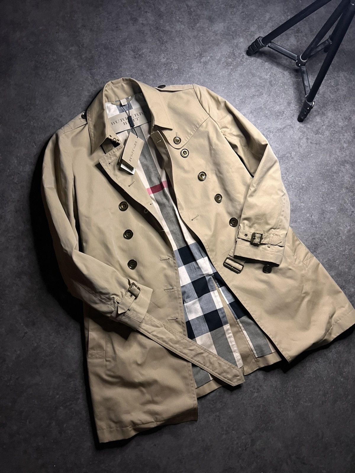 Burberry New trench coat Burberry Brit Size L / US 10 / IT 46 - 1 Thumbnail