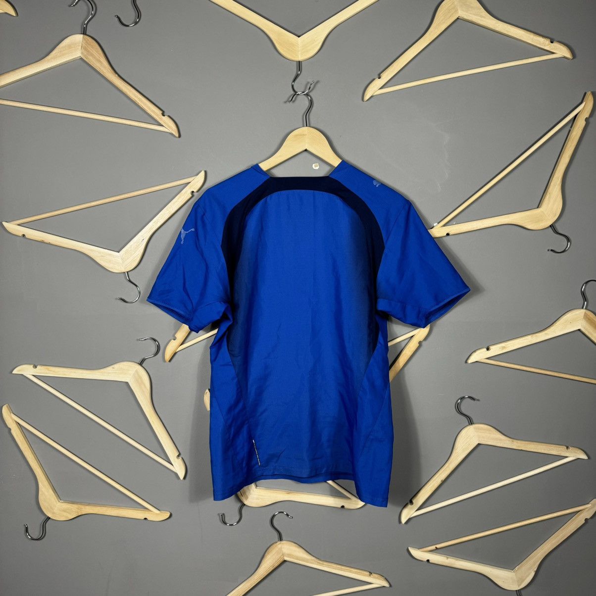 Neil Barrett × Puma Puma Italy Neil Barrett Soccer Jersey Size US M / EU 48-50 / 2 - 2 Thumbnail