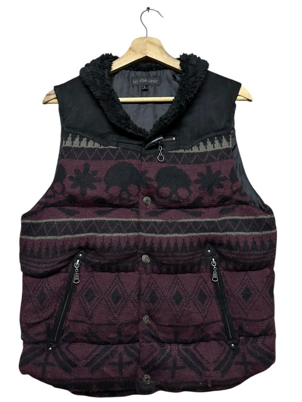In The Attic Vtg🔥In The Attic Puffer Vest Buttoned Skull Jacket Size 44L - 4 Thumbnail