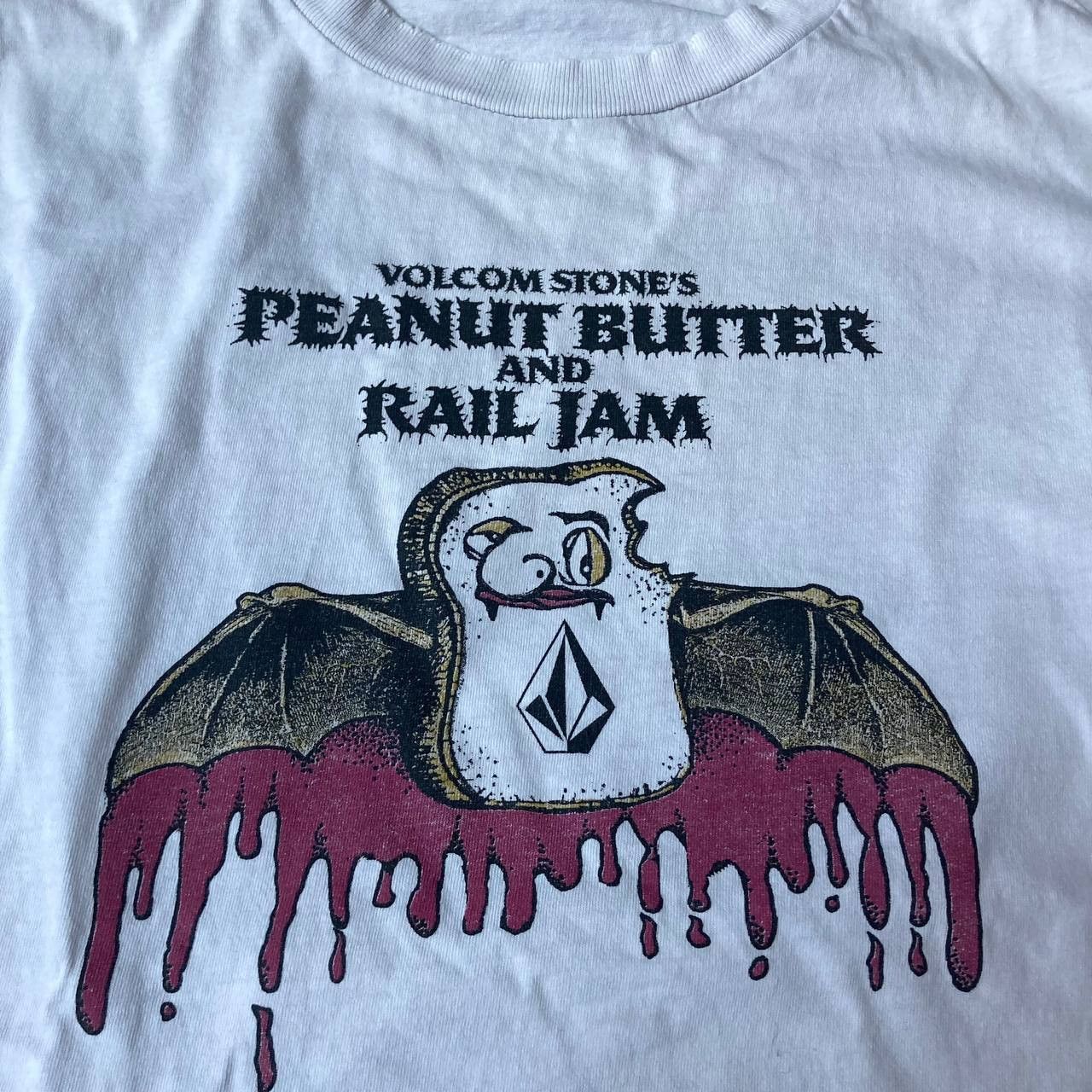 Volcom Vintage Volcom Peanut Butter Rail Jam Surf Skate Tee Size US XL / EU 56 / 4 - 2 Thumbnail