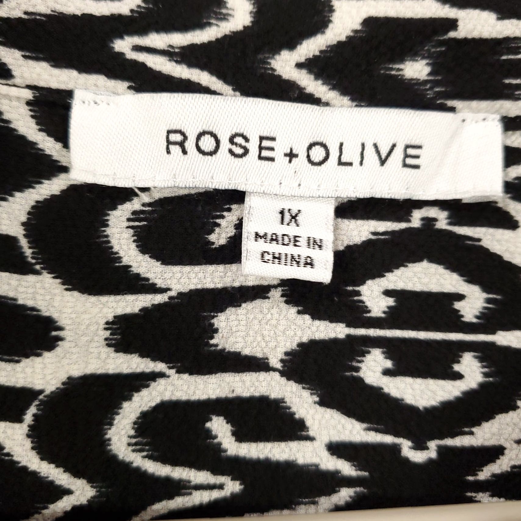Vintage Rose And Olive Blouse Women 1X Black White Geometric Collared V Neck Top Size XL / US 12-14 / IT 48-50 - 5 Thumbnail