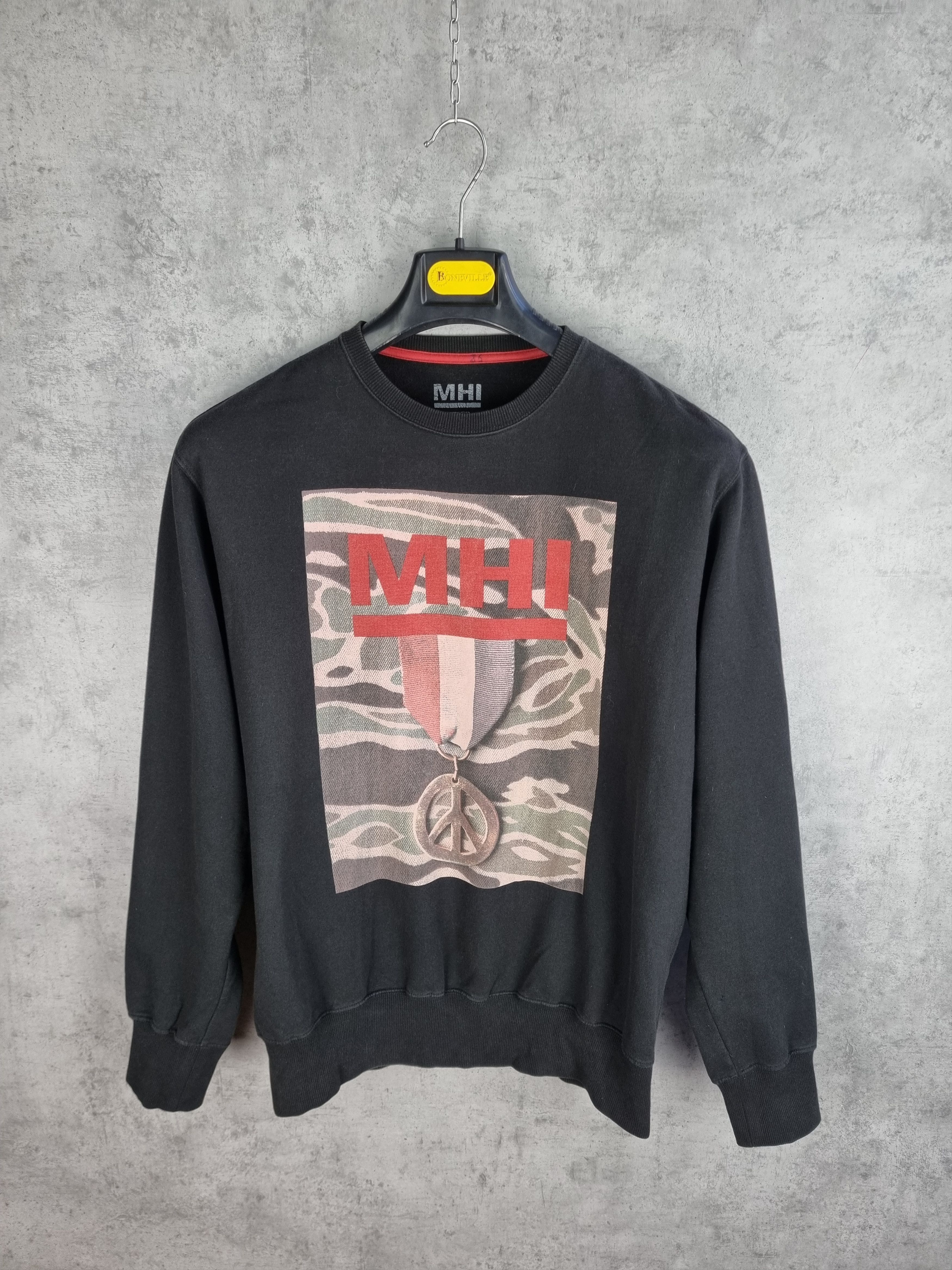 MHI × Maharishi Faded MAHARISHI MH1 Rare Big Logo Medal Sweatshirt Size US L / EU 52-54 / 3 - 5 Thumbnail
