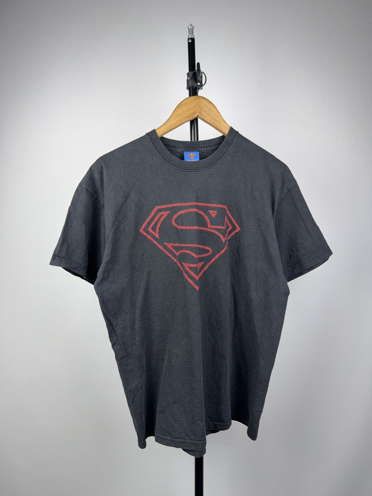 DC Comics Vintage 2009 Superman Red Logo Faded Tee by DC Comics Size US L / EU 52-54 / 3 - 1 Thumbnail