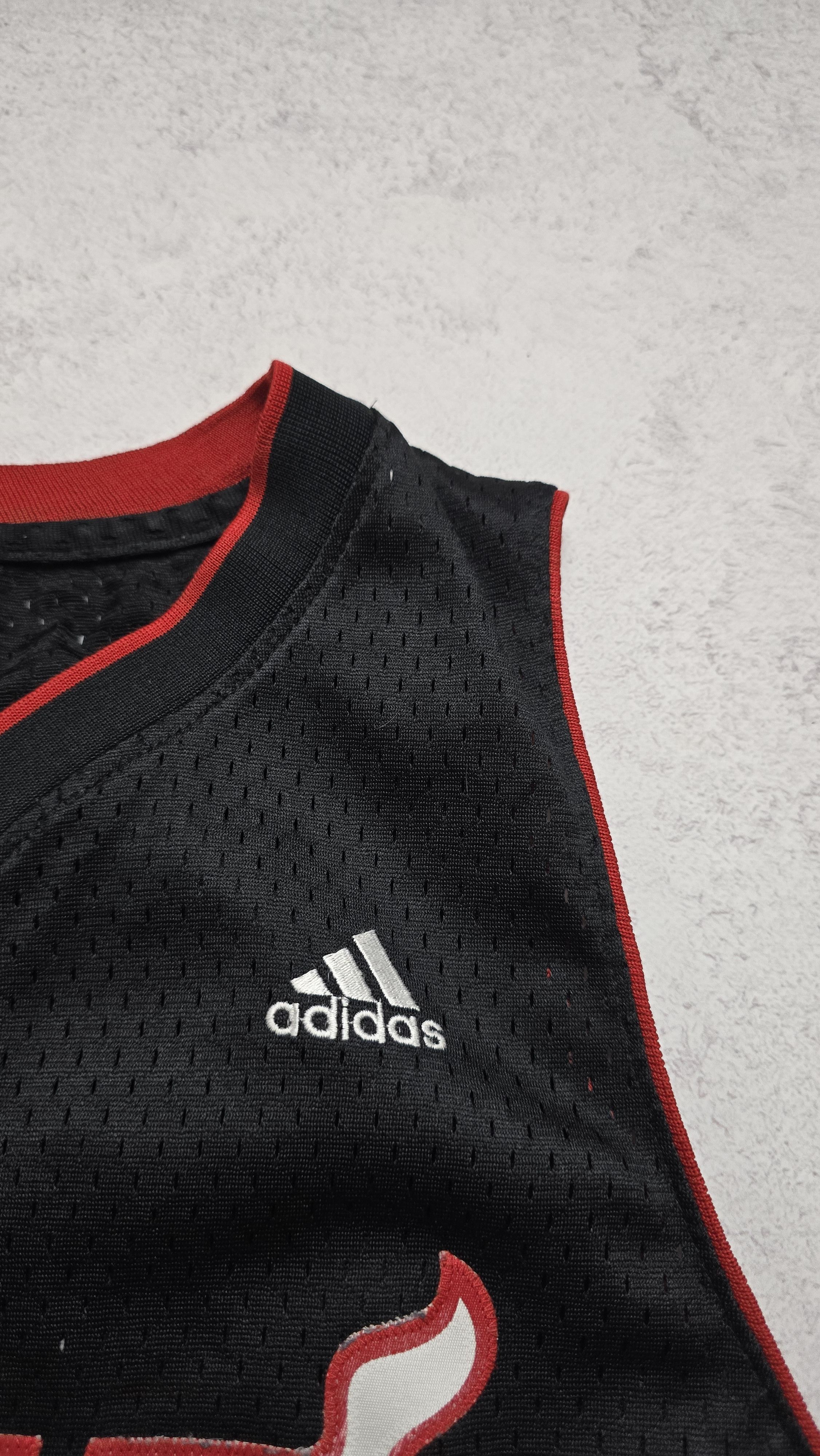 Adidas Miami Heat Dwyane Wade #3 Basketball Jersey Size US M / EU 48-50 / 2 - 12 Thumbnail