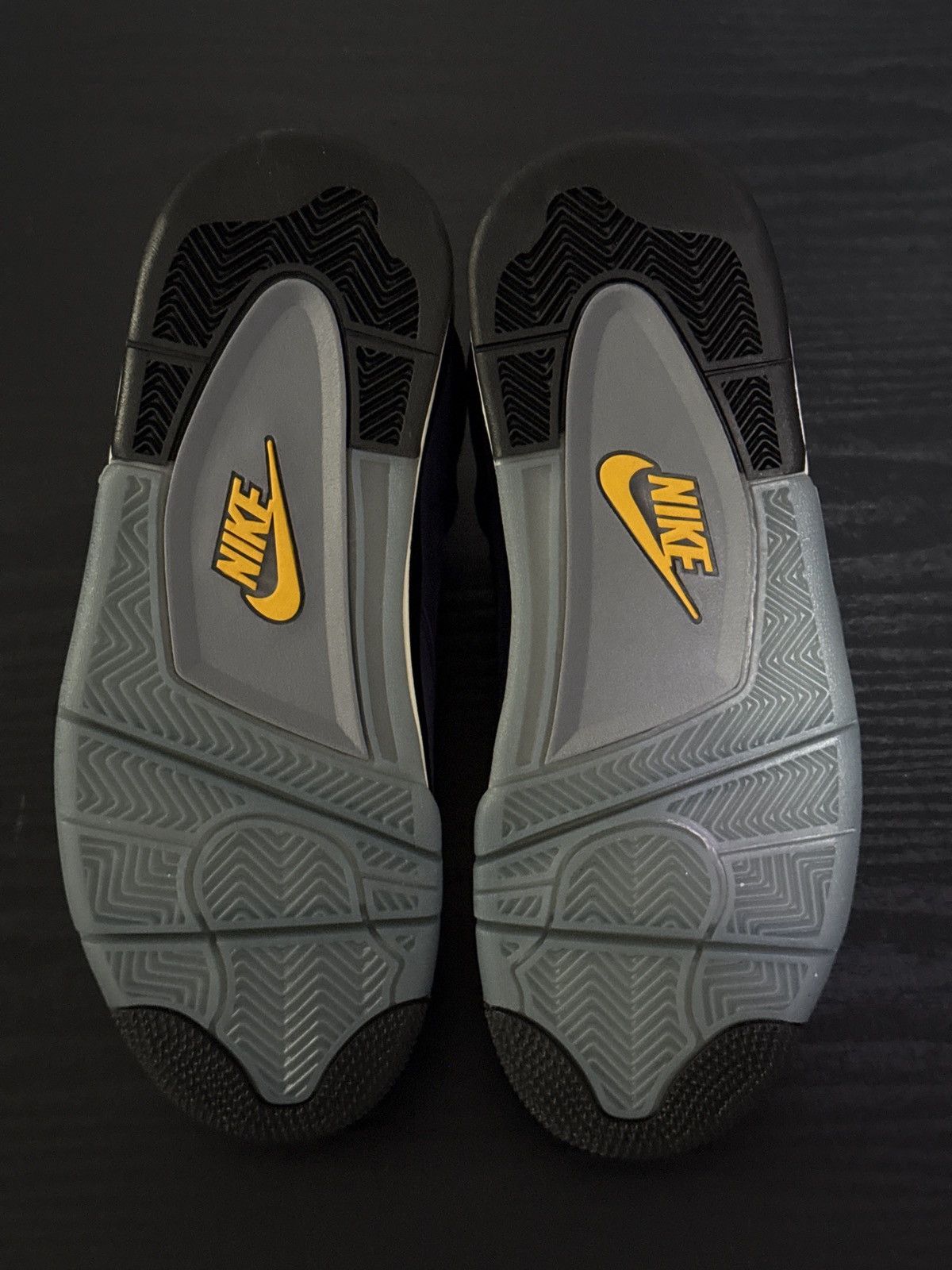 Jordan Brand Jordan 4 Lakers Size US 6 / EU 39 - 6 Thumbnail