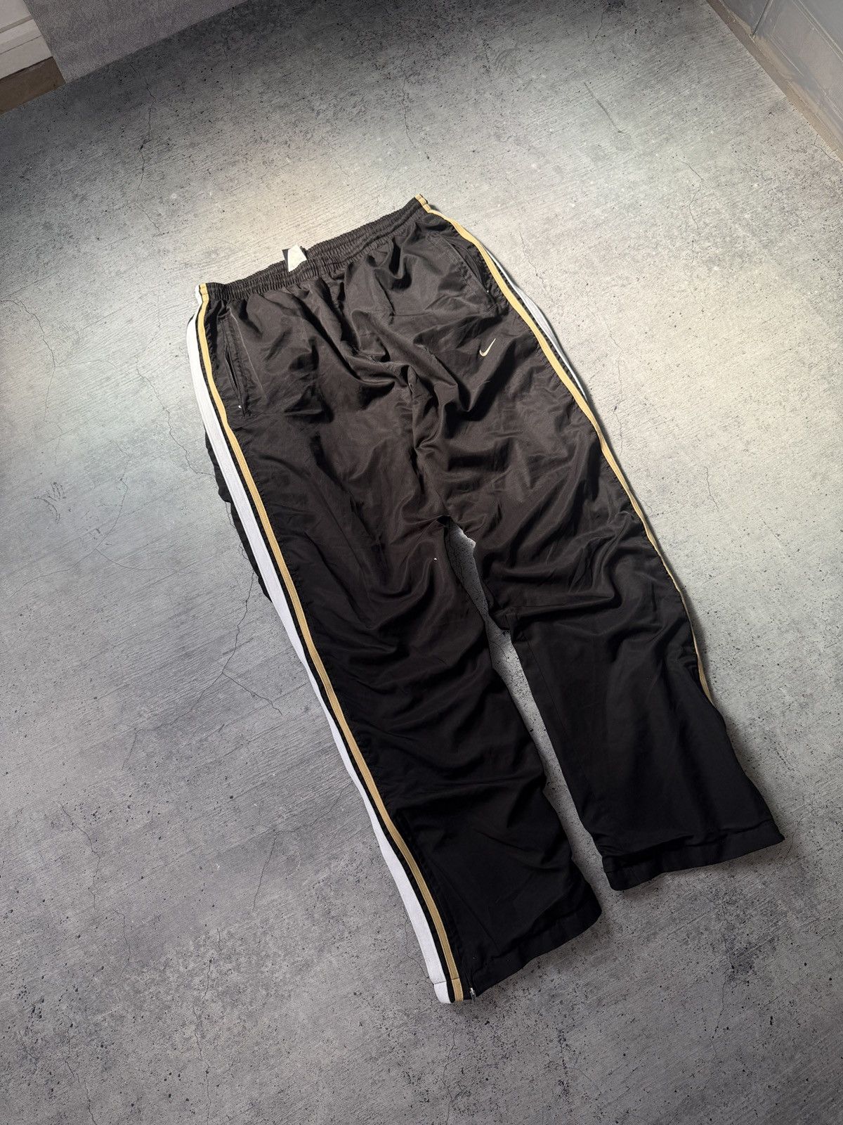 Japanese Brand Nike Vintage Pants Baggy Sweatpants Drill Japanese Hype Y2K Size US 36 / EU 52 - 2 Thumbnail
