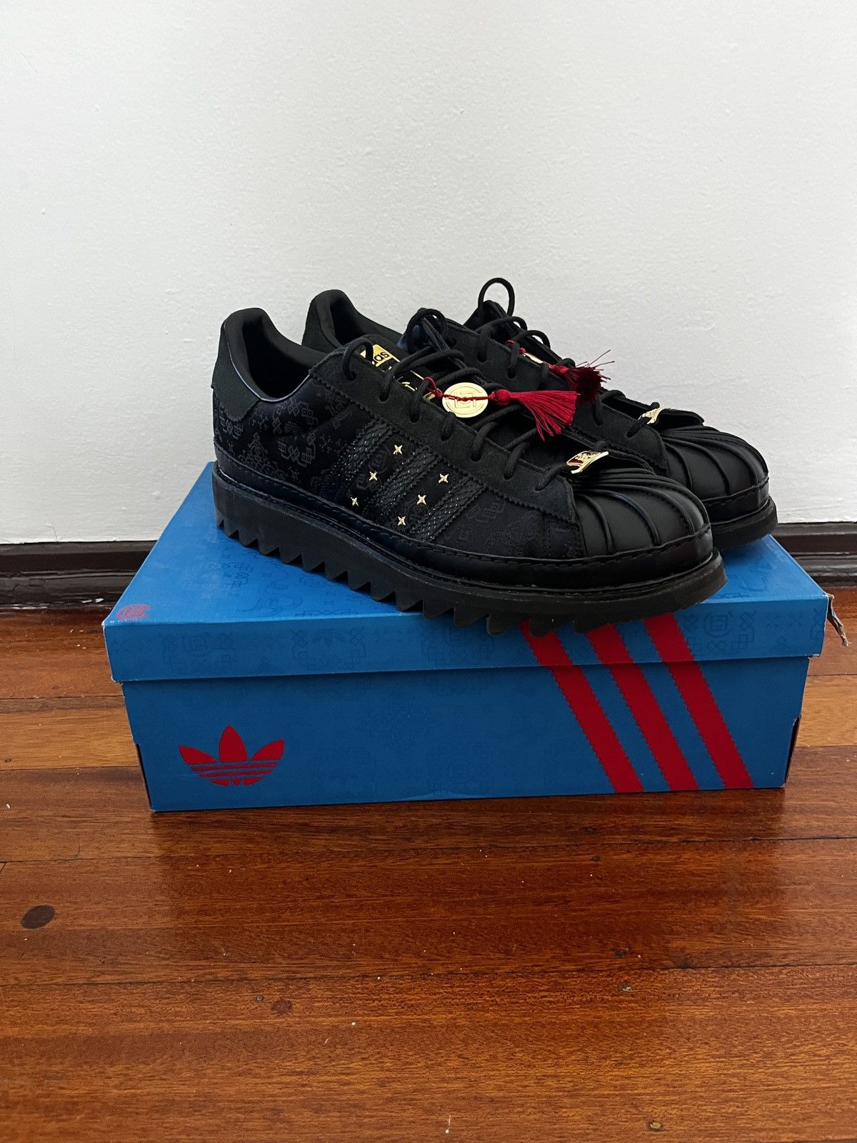 Adidas × CLOT ADIDAS CLOT SUPERSTAR LNY Size US 14 / EU 47 - 2 Thumbnail