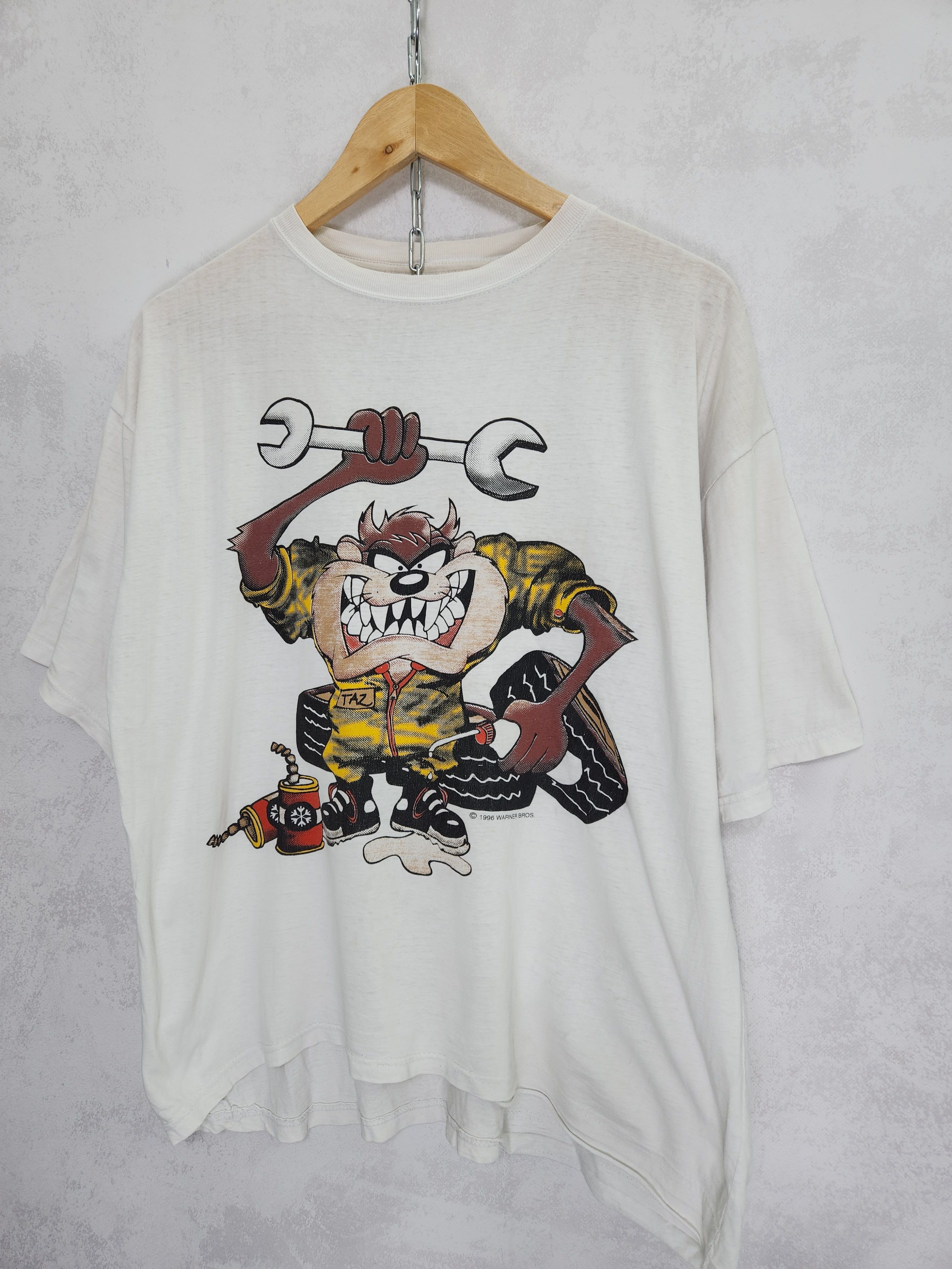 Vintage 1996 Looney Tunes Taz mechanic box t shirt Size US XL / EU 56 / 4 - 2 Thumbnail