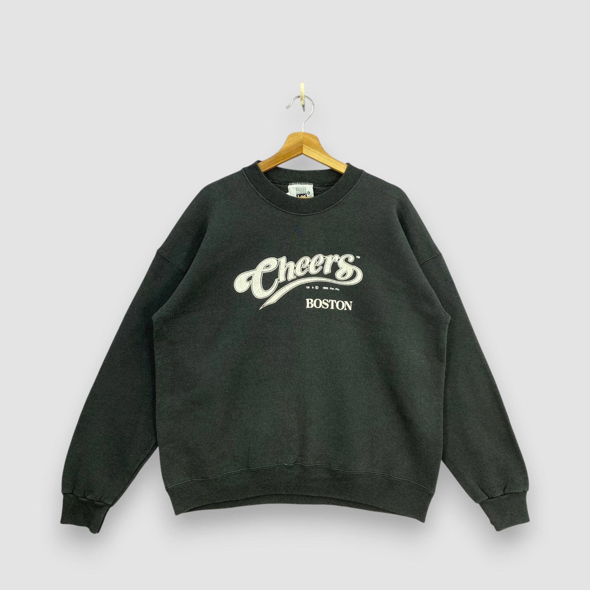 Vintage Vintage 90s Cheers Boston TV Show Sweatshirt Lee USA Size US L / EU 52-54 / 3 - 1 Thumbnail