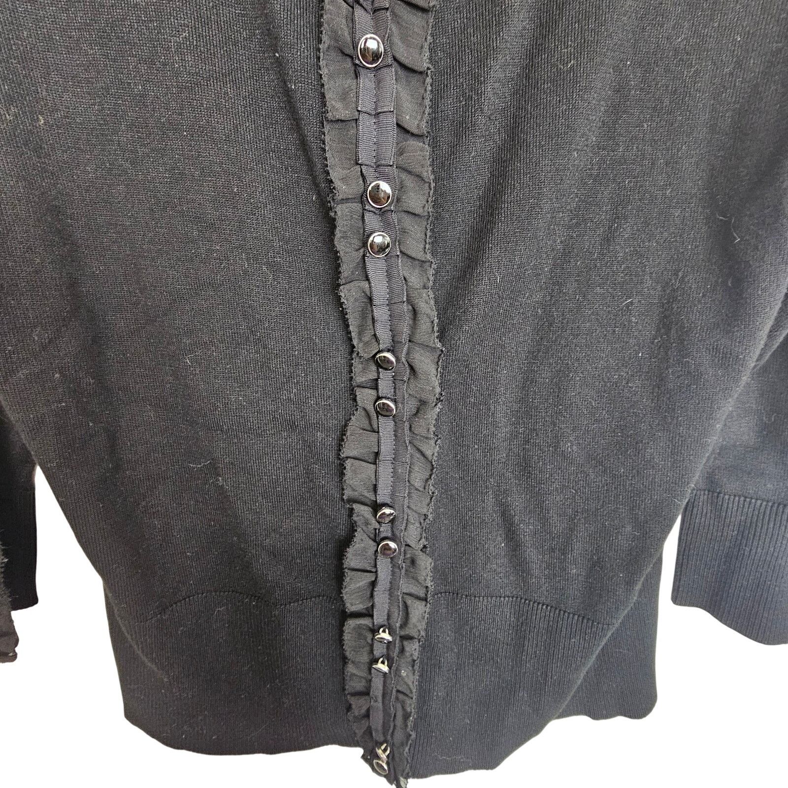 White House Black Market White House Black Market Snap Front Ruffle Cardigan Sweater Size M / US 6-8 / IT 42-44 - 3 Thumbnail
