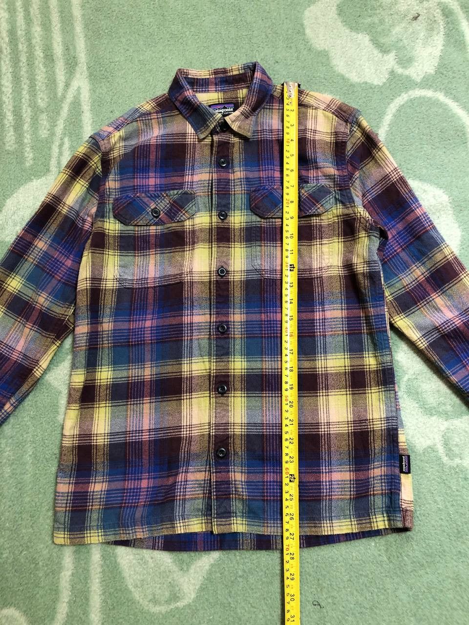 Patagonia Vintage Patagonia Button Up Streetwear Shirt Size S Size US S / EU 44-46 / 1 - 7 Thumbnail