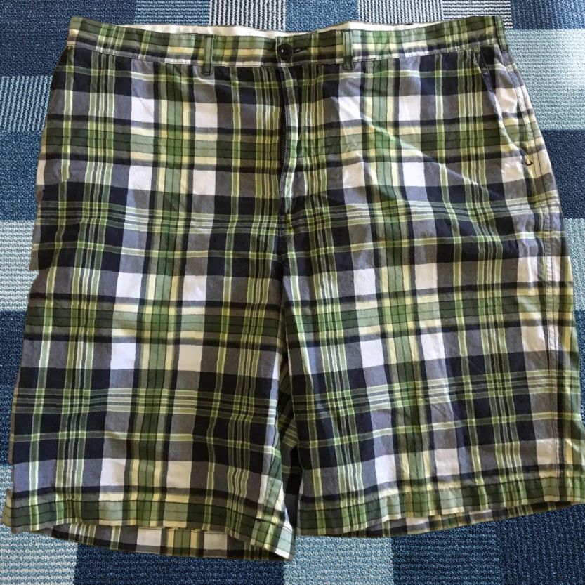 Lands' End Lands' End Men Plaid Chino Khaki Shorts Size 40 Green Blue White Chinos Mens Regular Cotton Size US 40 / EU 56 - 1 Thumbnail