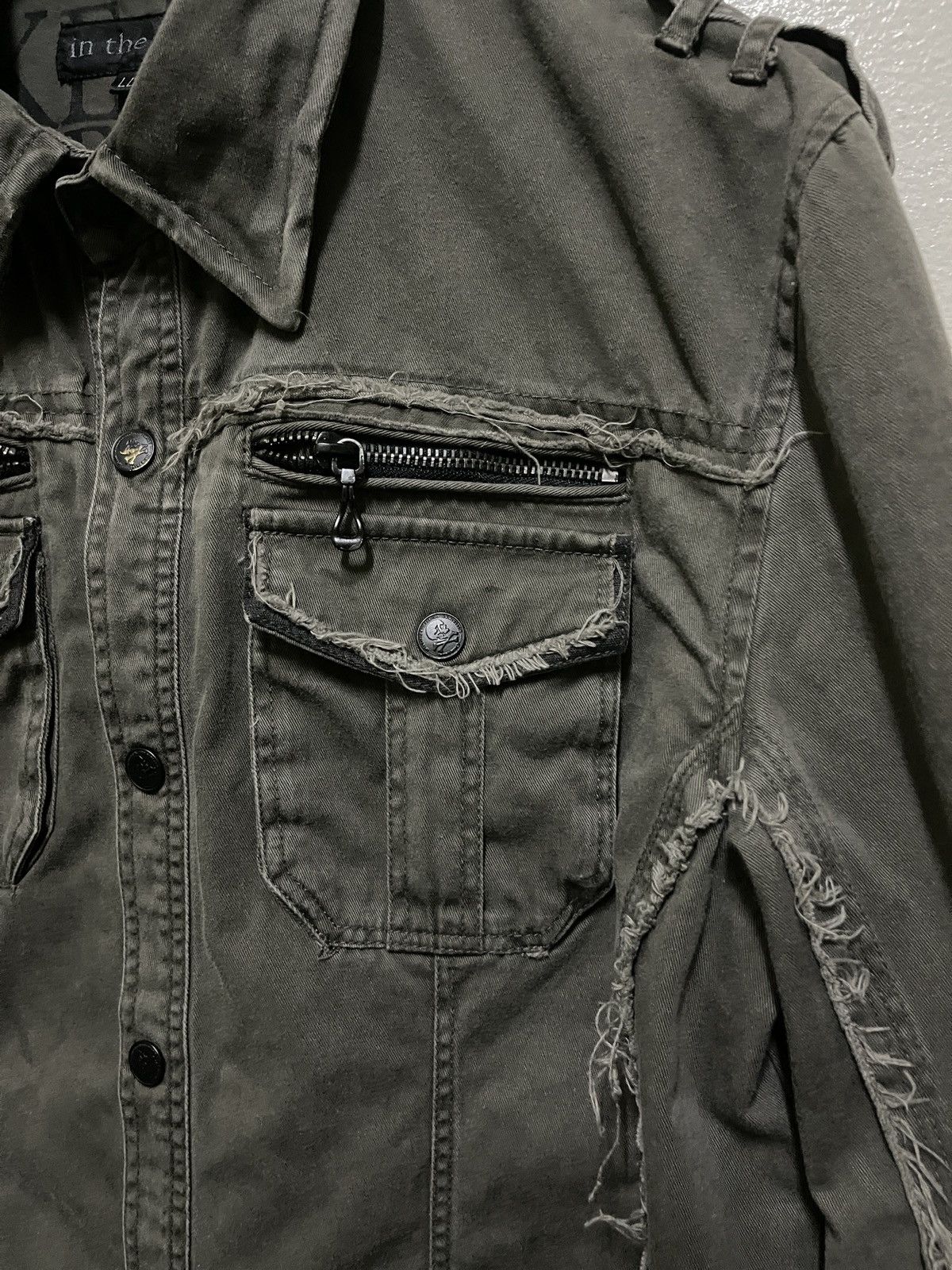 In The Attic Army Shirt Distressed Size US XL / EU 56 / 4 - 7 Thumbnail
