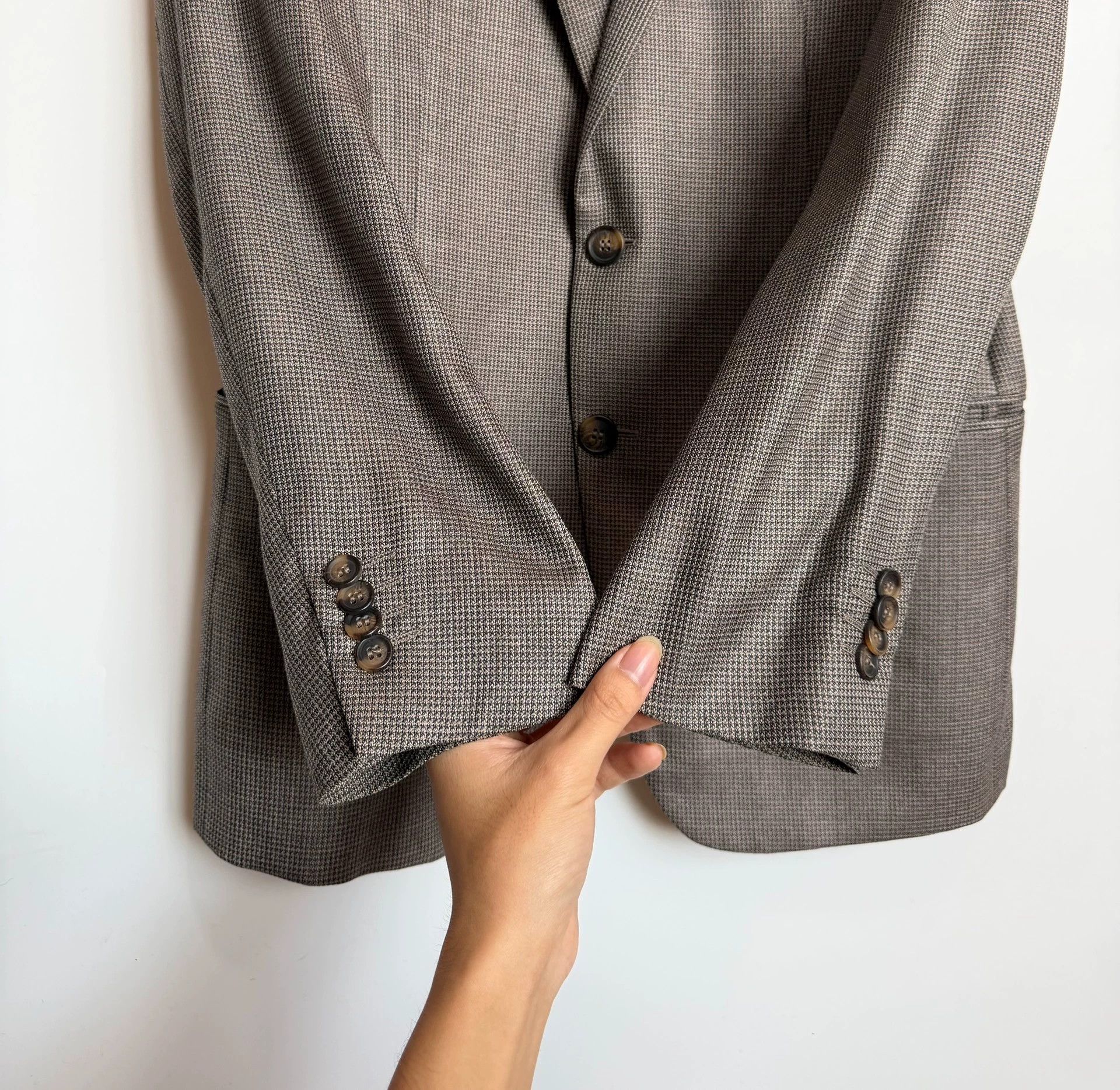Giorgio Armani Giorgio Armani Wool Silk Blend Blazer 50 Grey Woven Size 50S - 2 Thumbnail