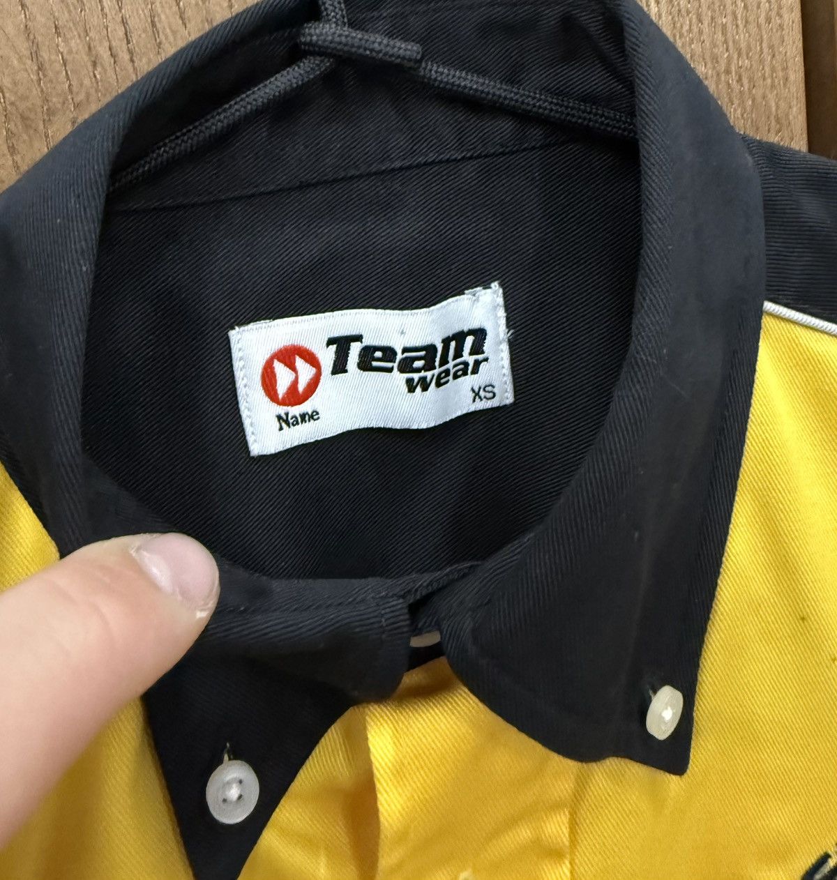 Formula 1 Team Wear Isle of man TT 2009 Racing Button Up Shirt Size US XS / EU 42 / 0 - 7 Thumbnail