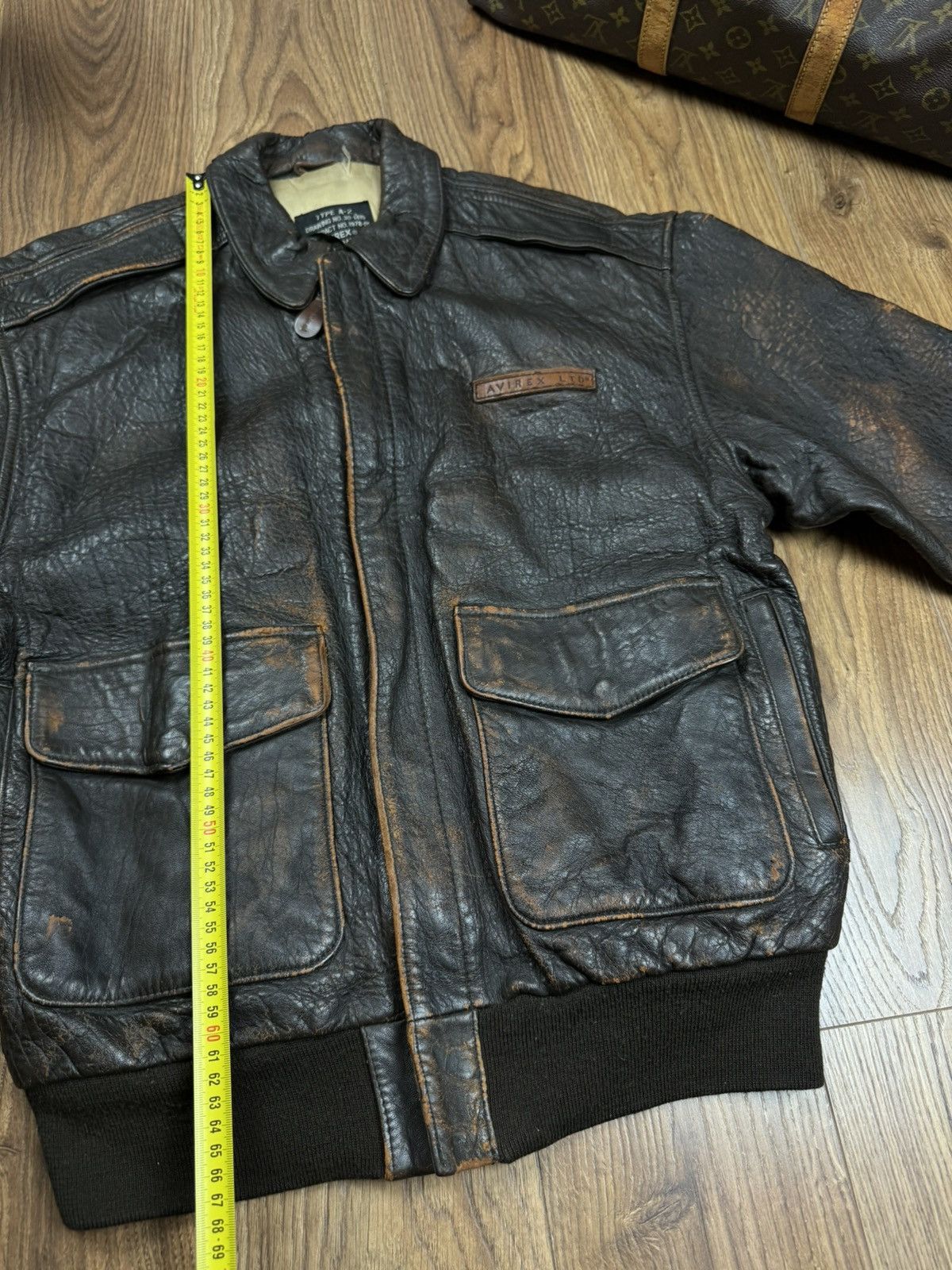 Avirex Vintage leather flying jacket Avirex 90s original retro item Size US S / EU 44-46 / 1 - 7 Thumbnail