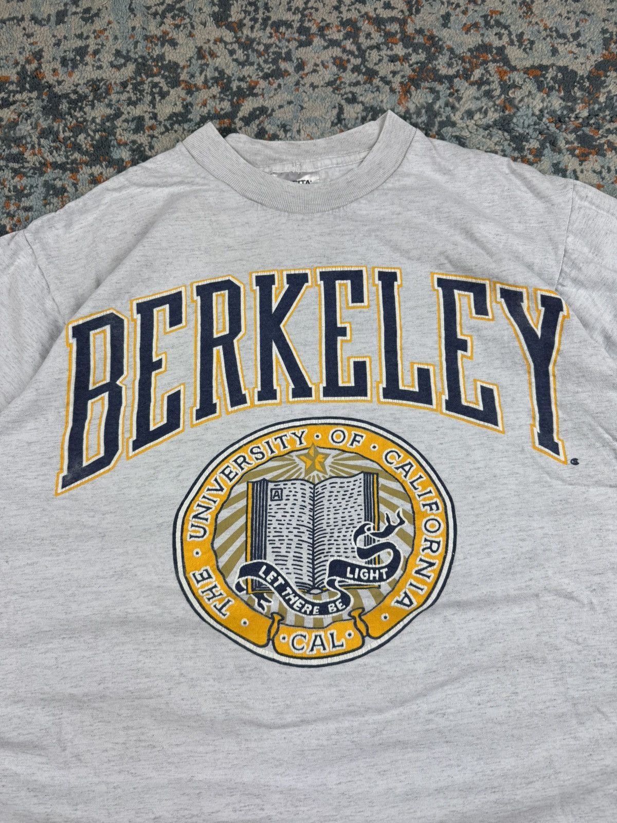Vintage Vintage 80s Berkeley university of california boxy tee Size US S / EU 44-46 / 1 - 4 Thumbnail