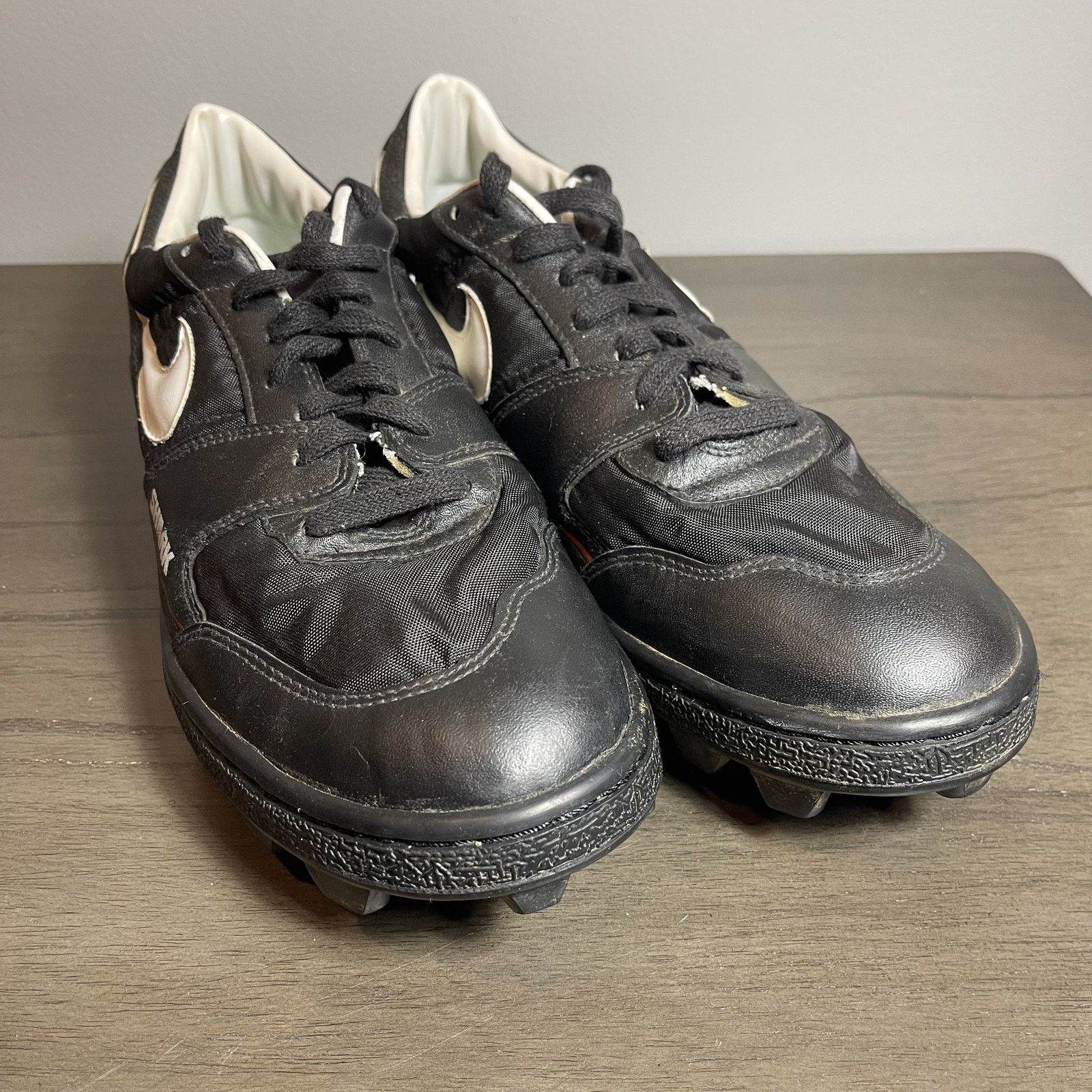 Nike Vtg Nike Shark Soccer Shoes Mens Size 12 90s Football Cleats Size US 12 / EU 45 - 2 Thumbnail