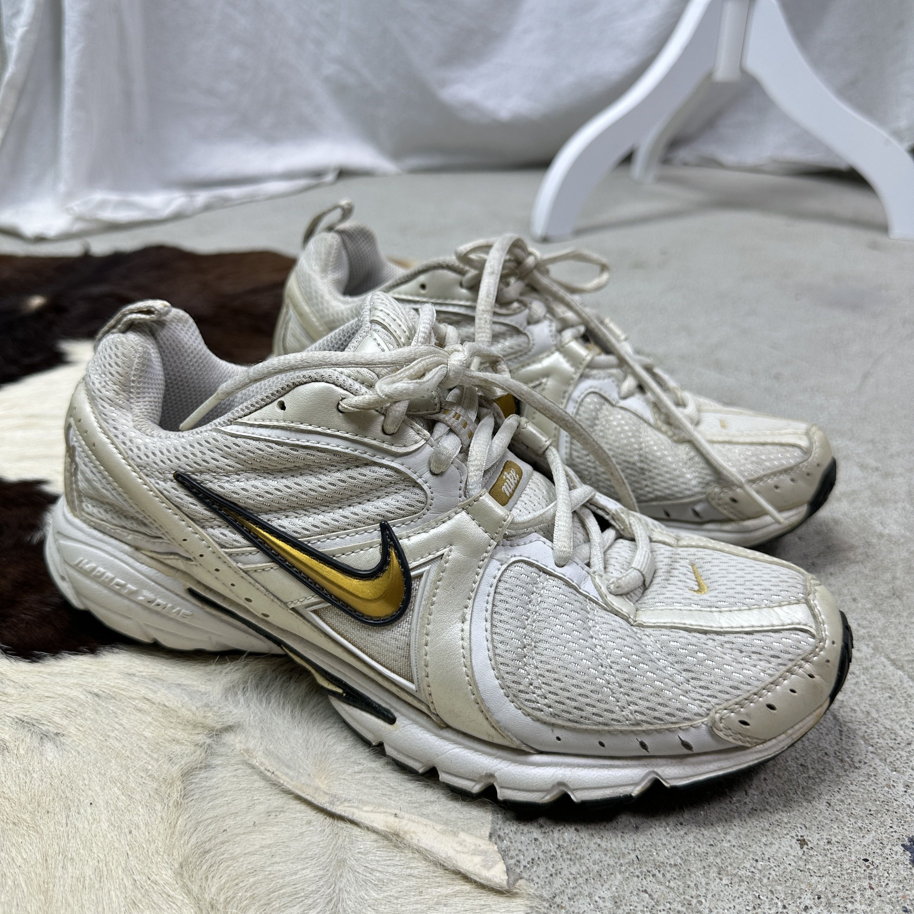 Nike Vintage Sporty Streetwear Nike Chunky 00s Sneakers Size US 7.5 / EU 40-41 - 10 Thumbnail