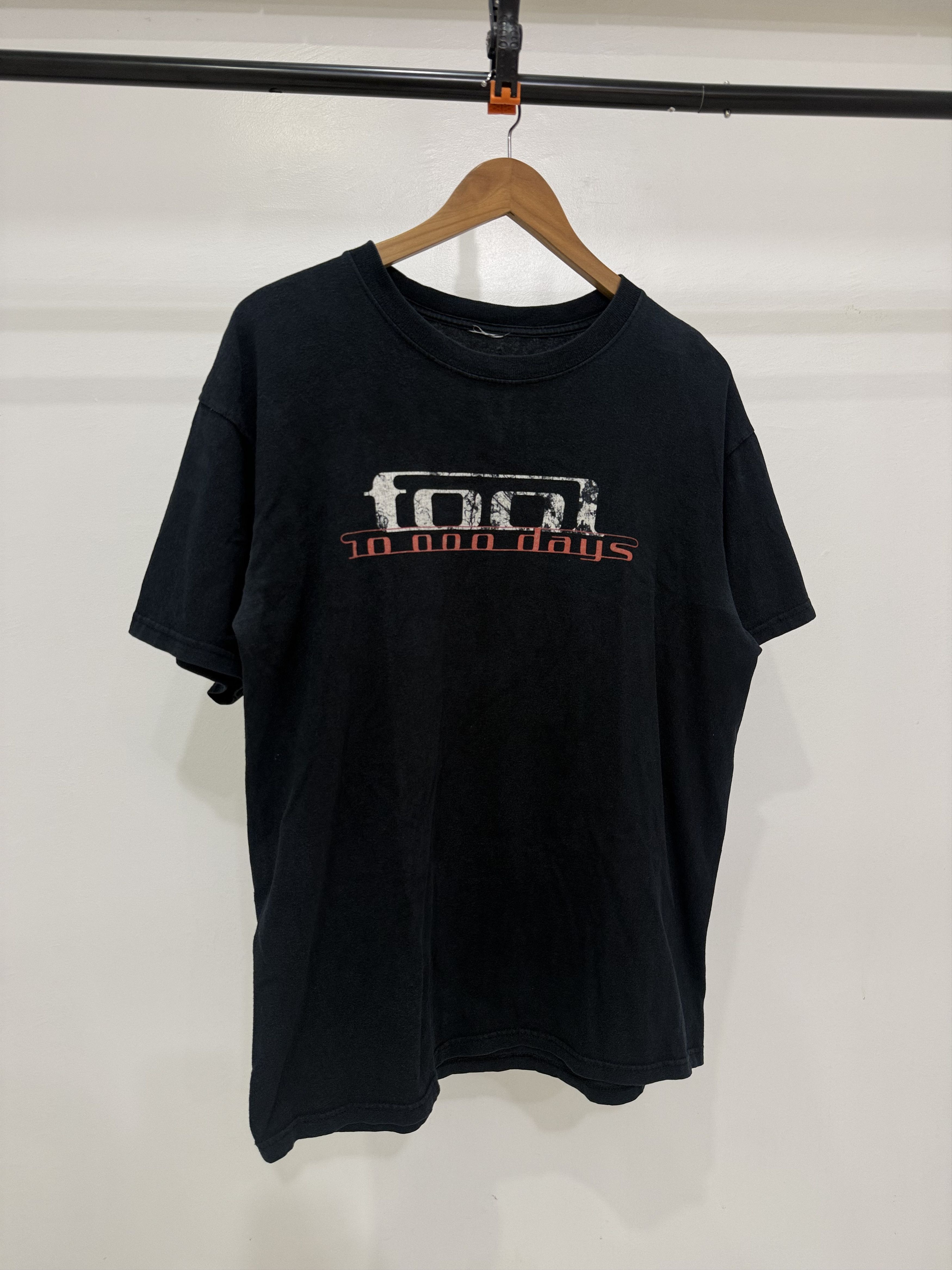 Band Tees TOOL 10,000 Days Vintage Thrashed Faded Distress Shirt Size US L / EU 52-54 / 3 - 1 Thumbnail