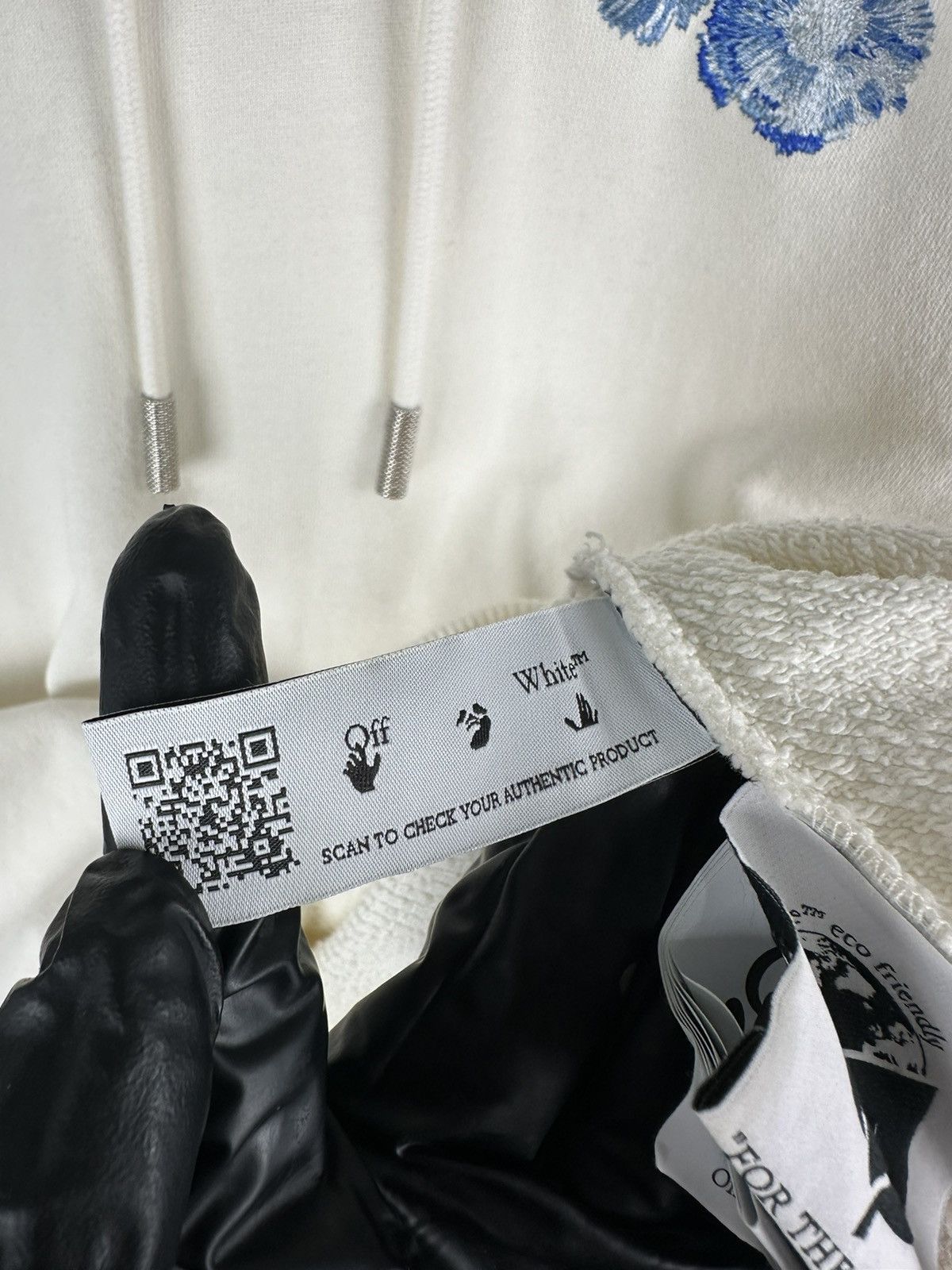 Off-White Off White - Floral Arrows Neutral Hoodie Embroidered Details Size US M / EU 48-50 / 2 - 13 Thumbnail