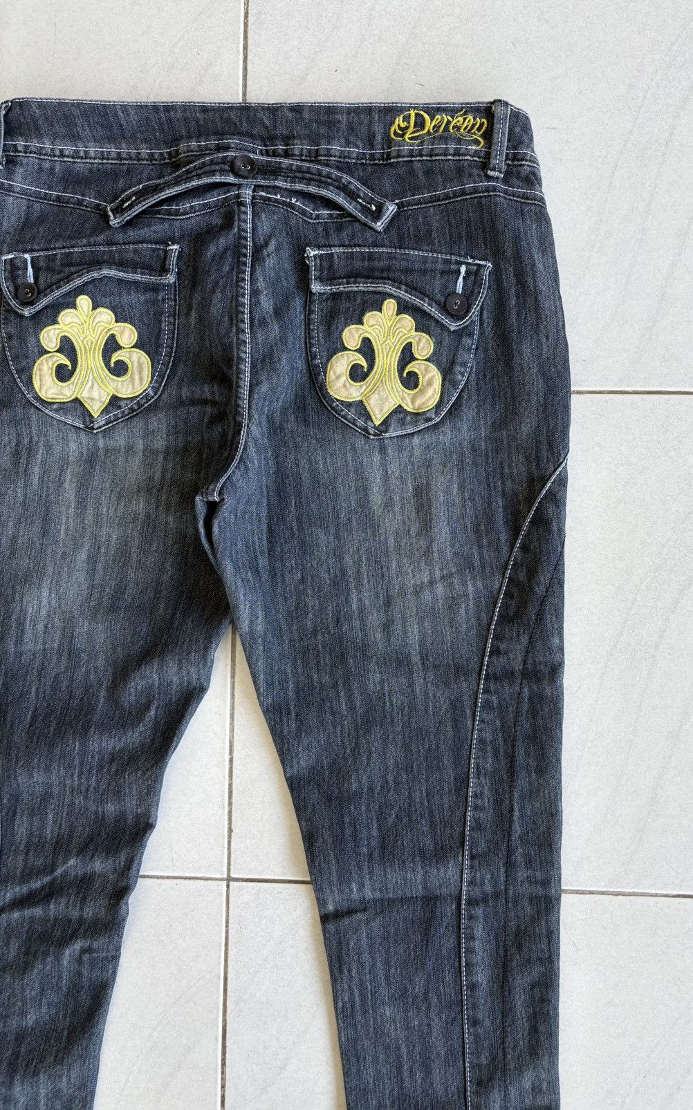 Other Dereon Streetwear Distressed Denim Size US 33 - 15 Thumbnail