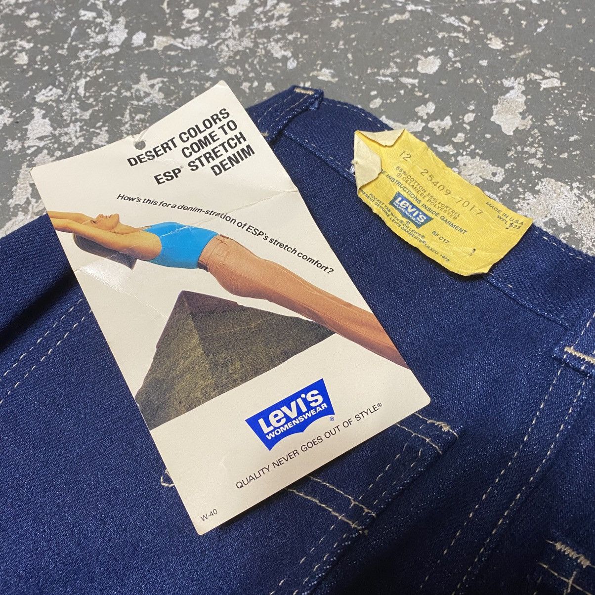Levi's × Vintage Vintage Levi’s Missy 409 Denim Jeans USA NWT 1976 Size US 27 - 9 Thumbnail