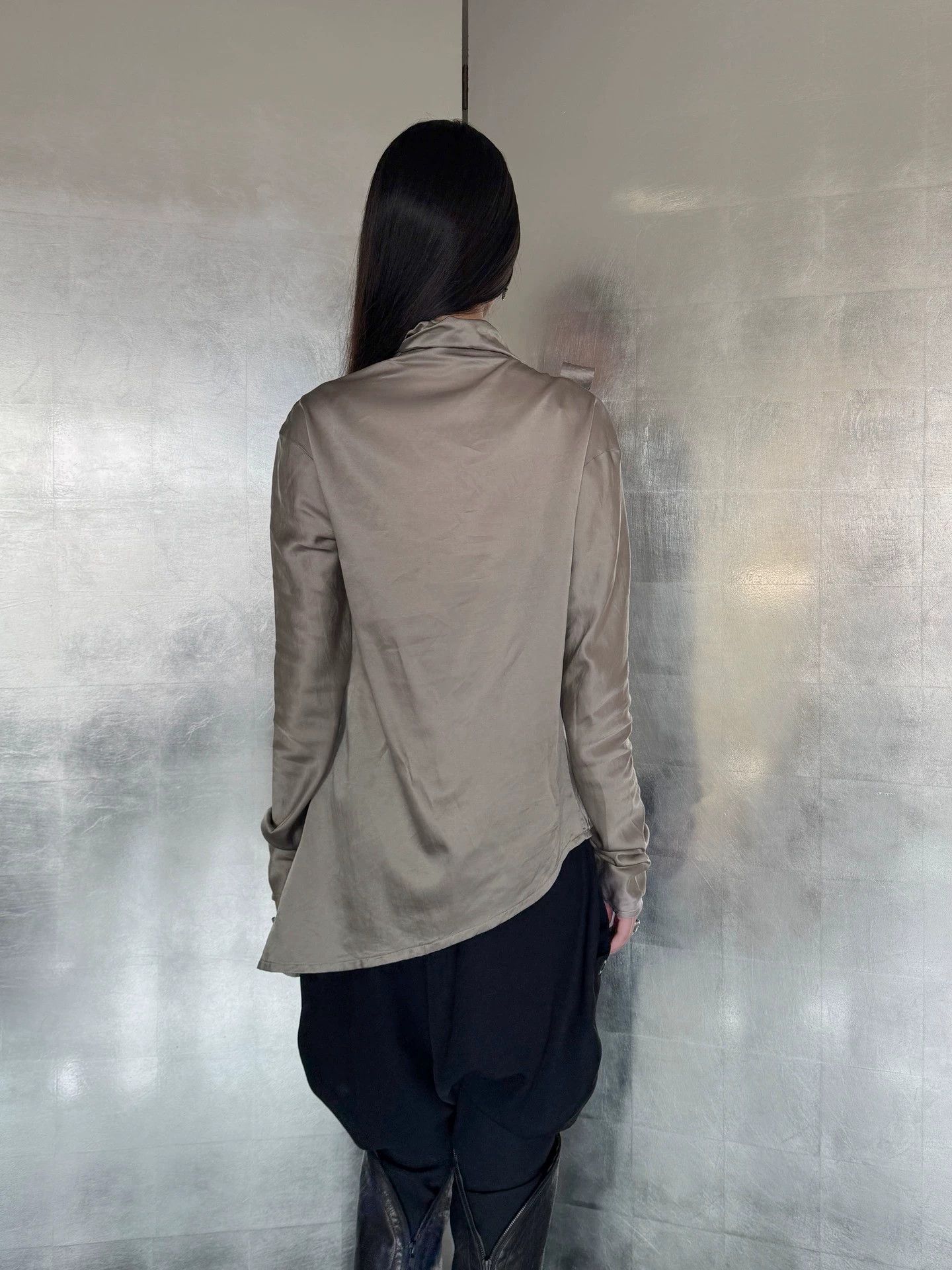 Haider Ackermann Haider Ackermann Vintage Silk Tie Neck Irregular Long Sleeve Top Size XS / US 0-2 / IT 36-38 - 9 Thumbnail