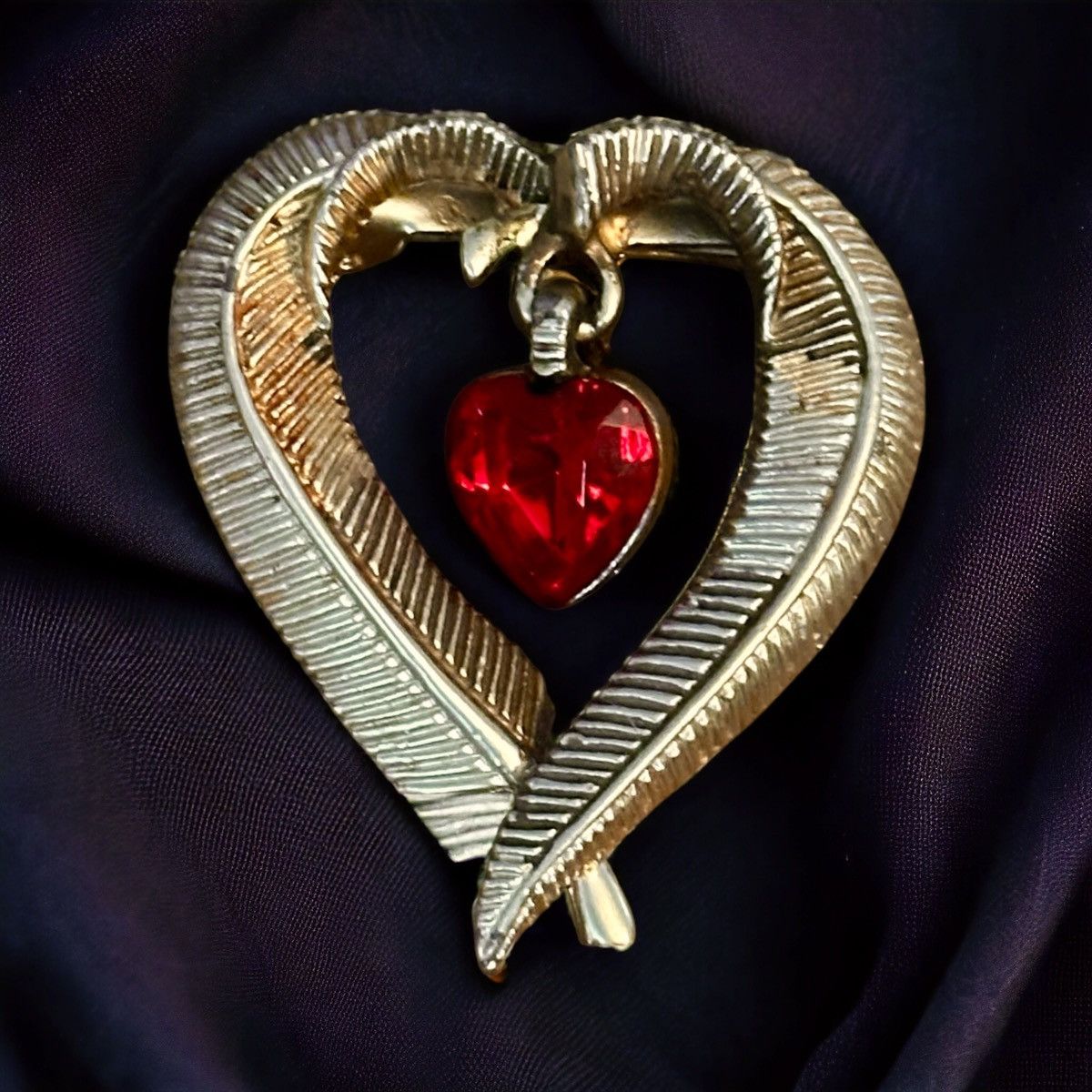 Vintage Vintage gold tone feather heart brooch w/ dangling red heart Size ONE SIZE - 1 Thumbnail