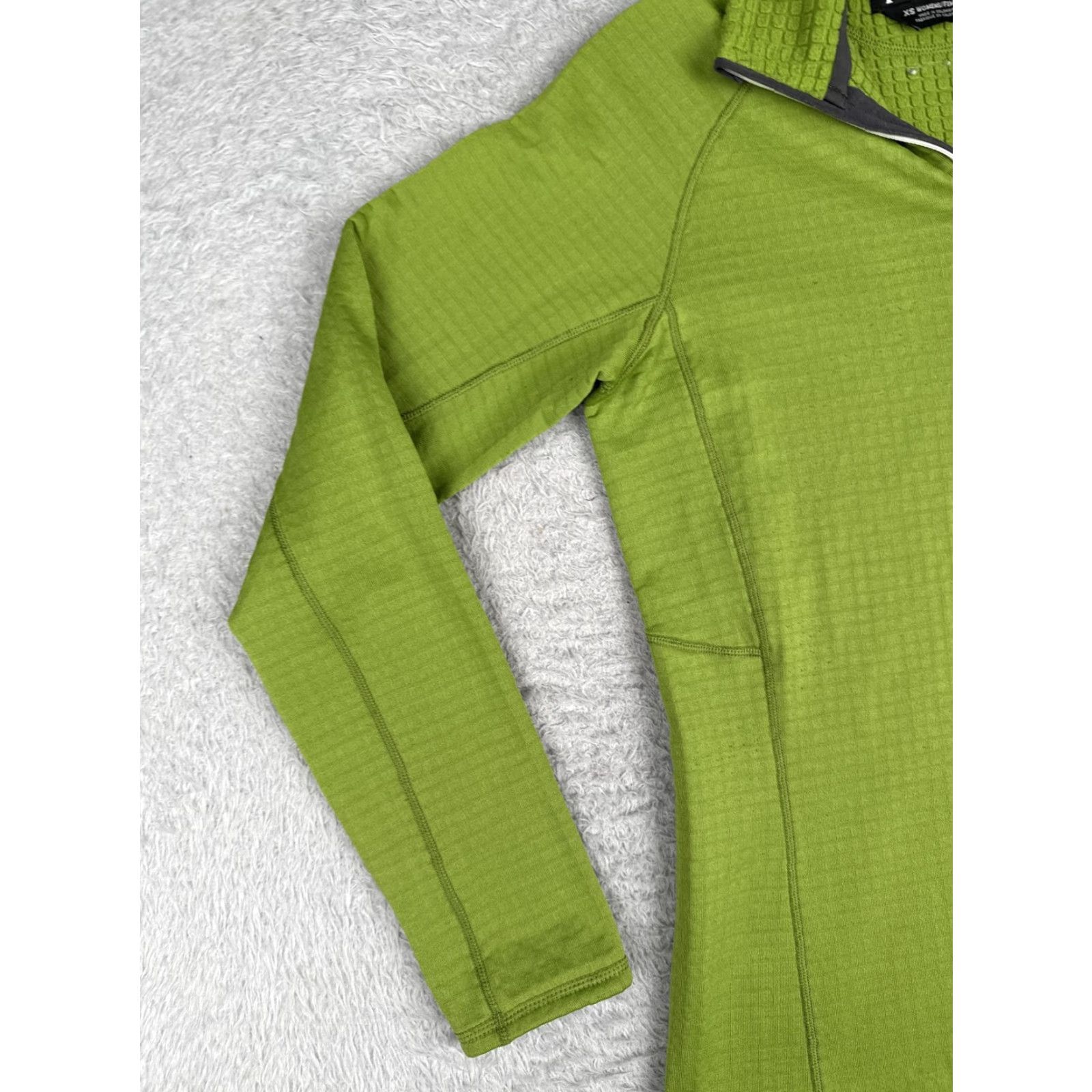 Patagonia Patagonia R1 Sweater Womens XS Green Polartec Power Grid Baselayer Pullover Mock Size XS / US 0-2 / IT 36-38 - 3 Thumbnail