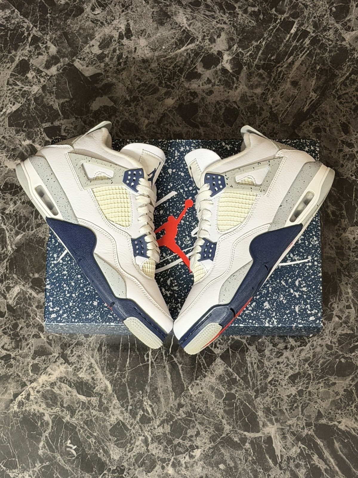 Jordan Brand Air Jordan 4 Midnight Navy | Gently Used Size US 8 / EU 41 - 3 Thumbnail
