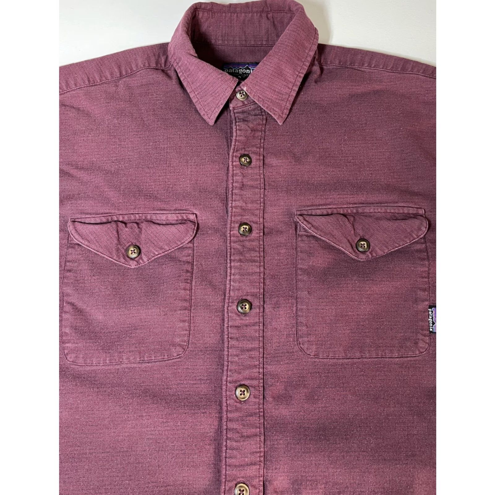 Patagonia VINTAGE Patagonia Men's Button-Up Shirt Burgundy 90s M Cotton Blend Flannel Pocketed Outdoor 90s Mens Size US M / EU 48-50 / 2 - 7 Thumbnail