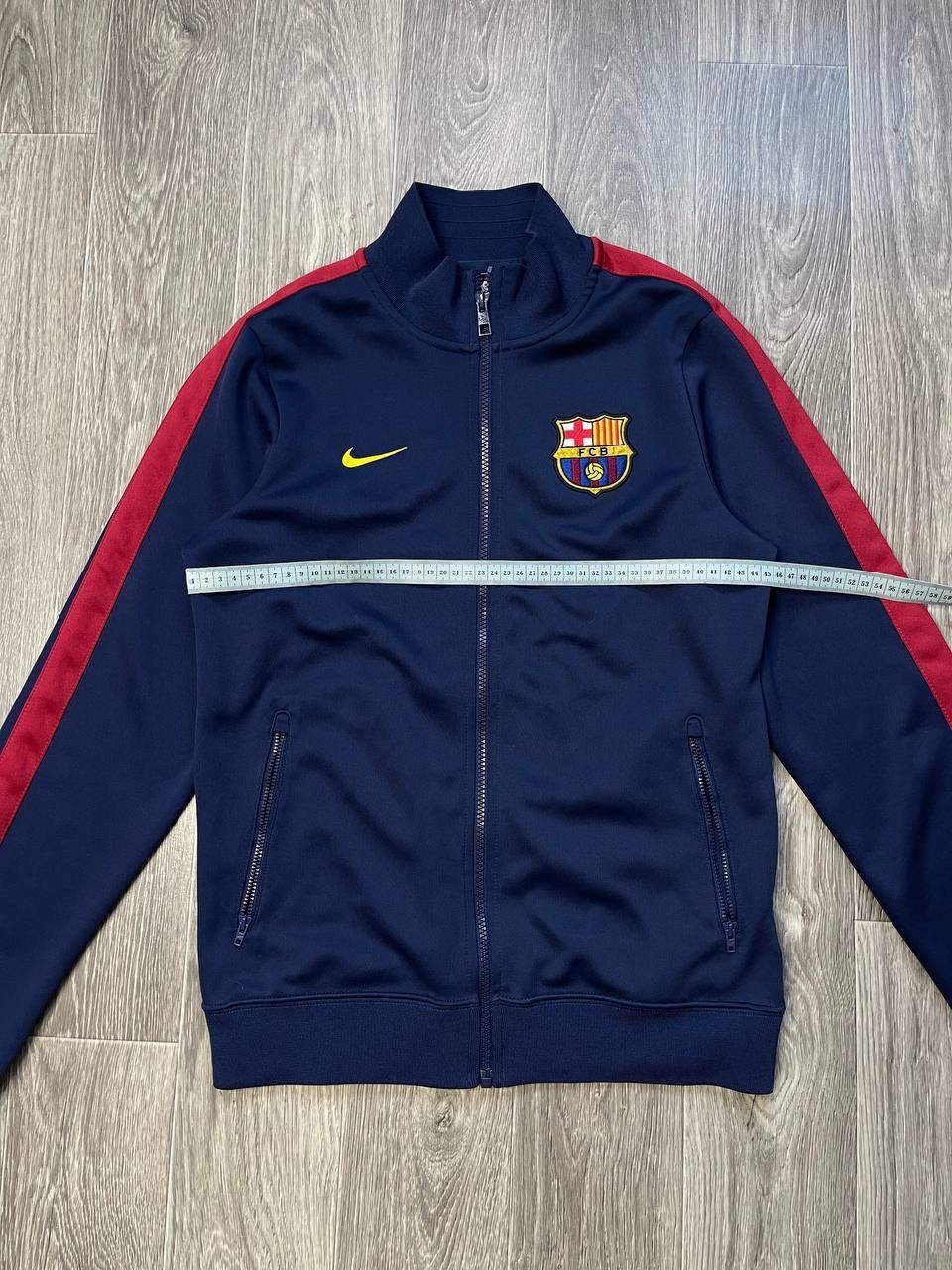 Nike BARCELONA 2010/ N98 FOOTBALL TRACK JACKET 542394-410 size S Size US S / EU 44-46 / 1 - 7 Thumbnail
